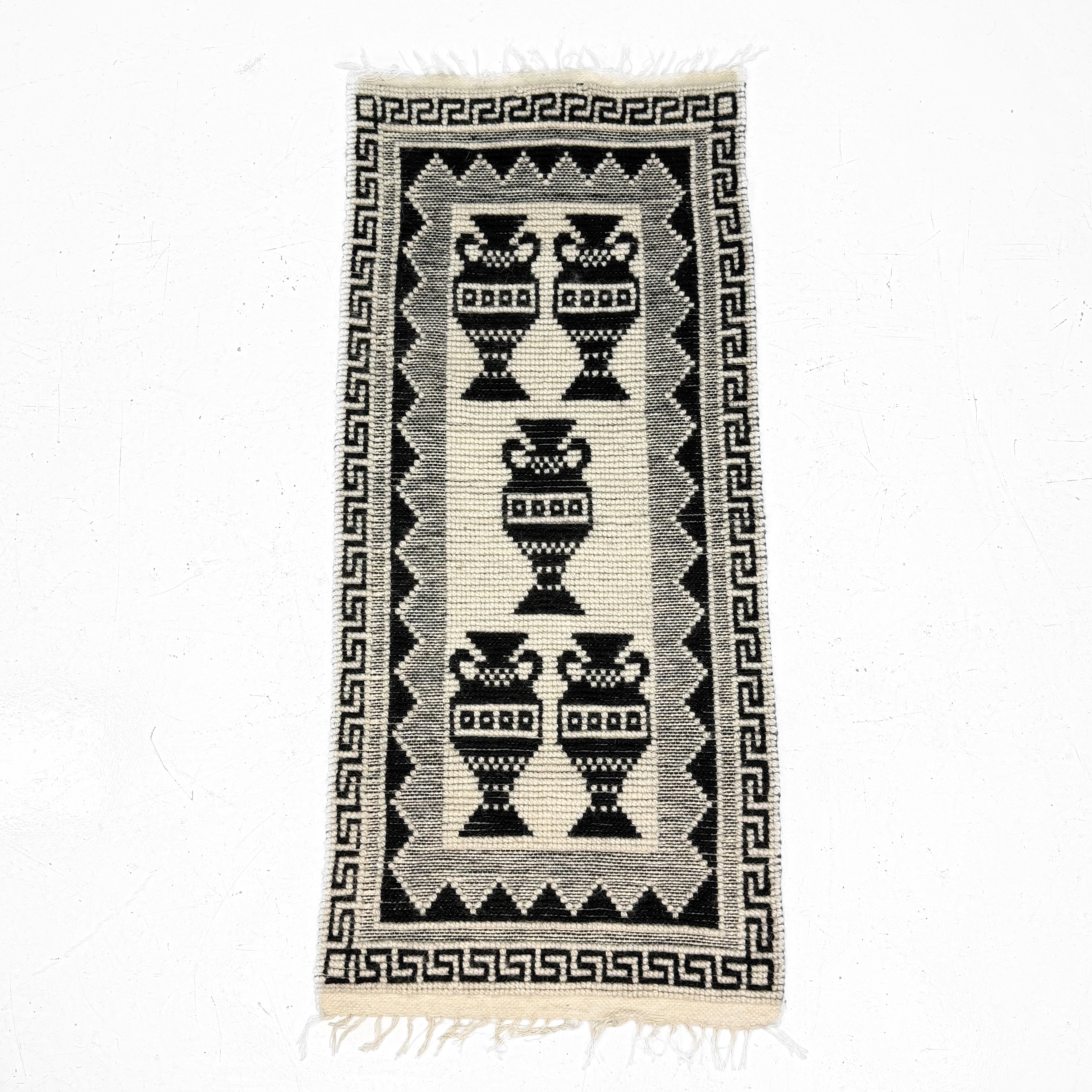 VÄGGBONAD - Motiv med antika urnor.