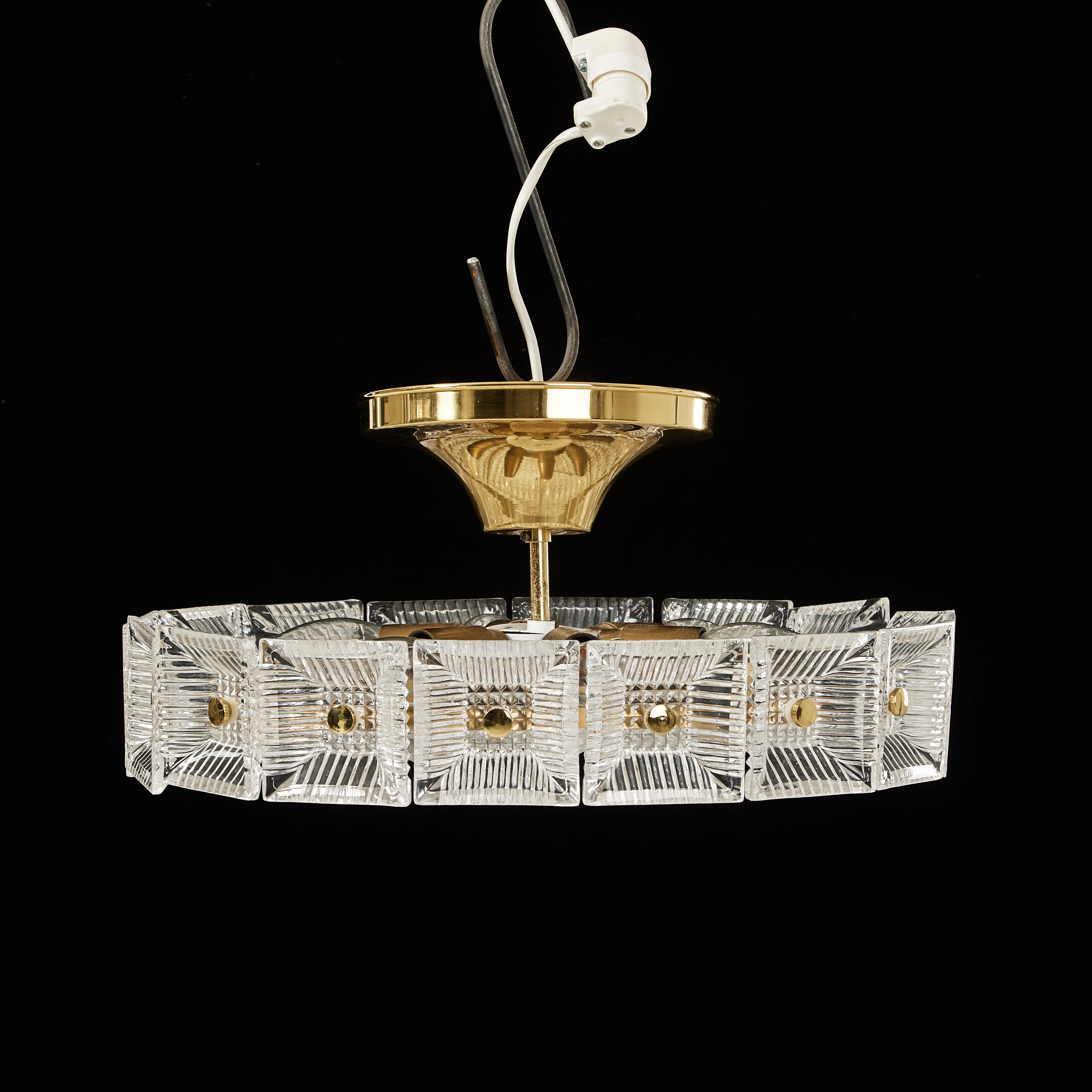 CARL FAGERLUND. Taklampa, plafondmodell, Orrefors, stomme i mässing, plafond och sarg i gjutet glas, för 6 lampor, etikettmärkt.