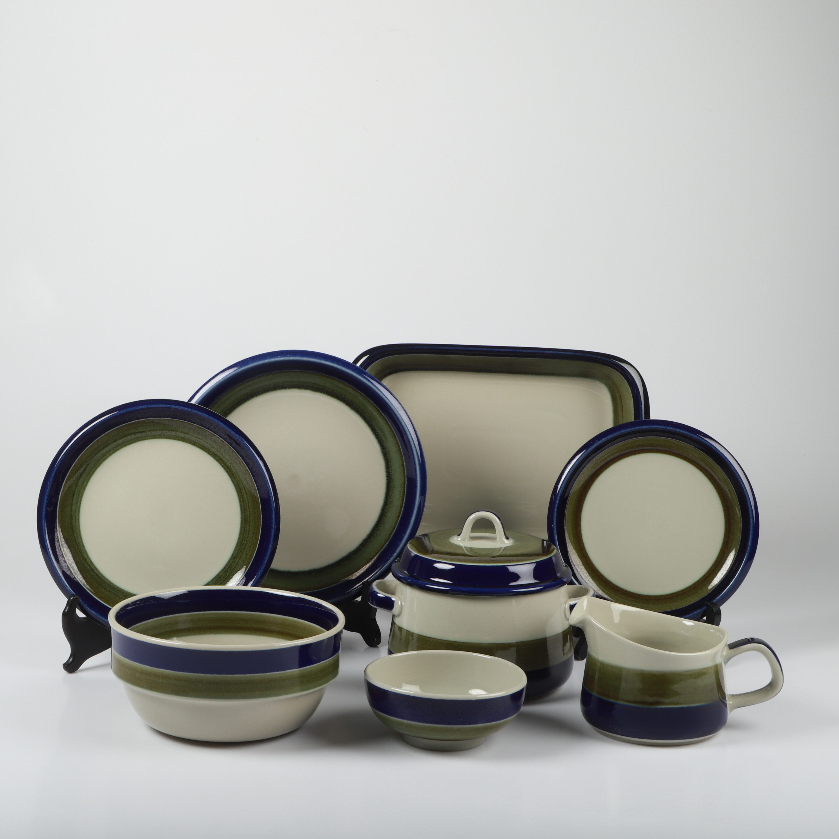 MARIANNE WESTMAN. Matservis, 48 delar, "Elisabeth", Rörstrand.