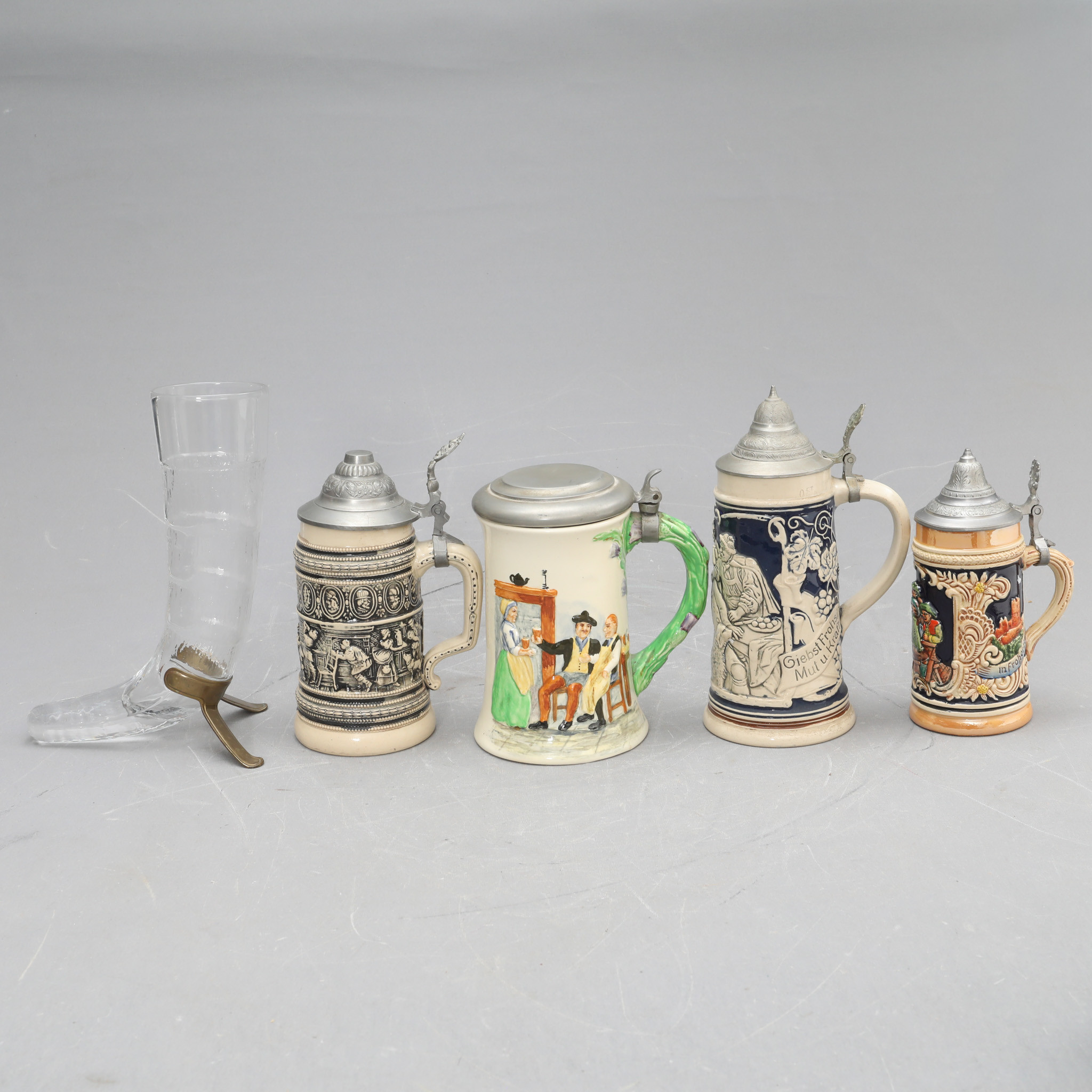 ÖLSEJDLAR, 4 stycken samt ett glas.