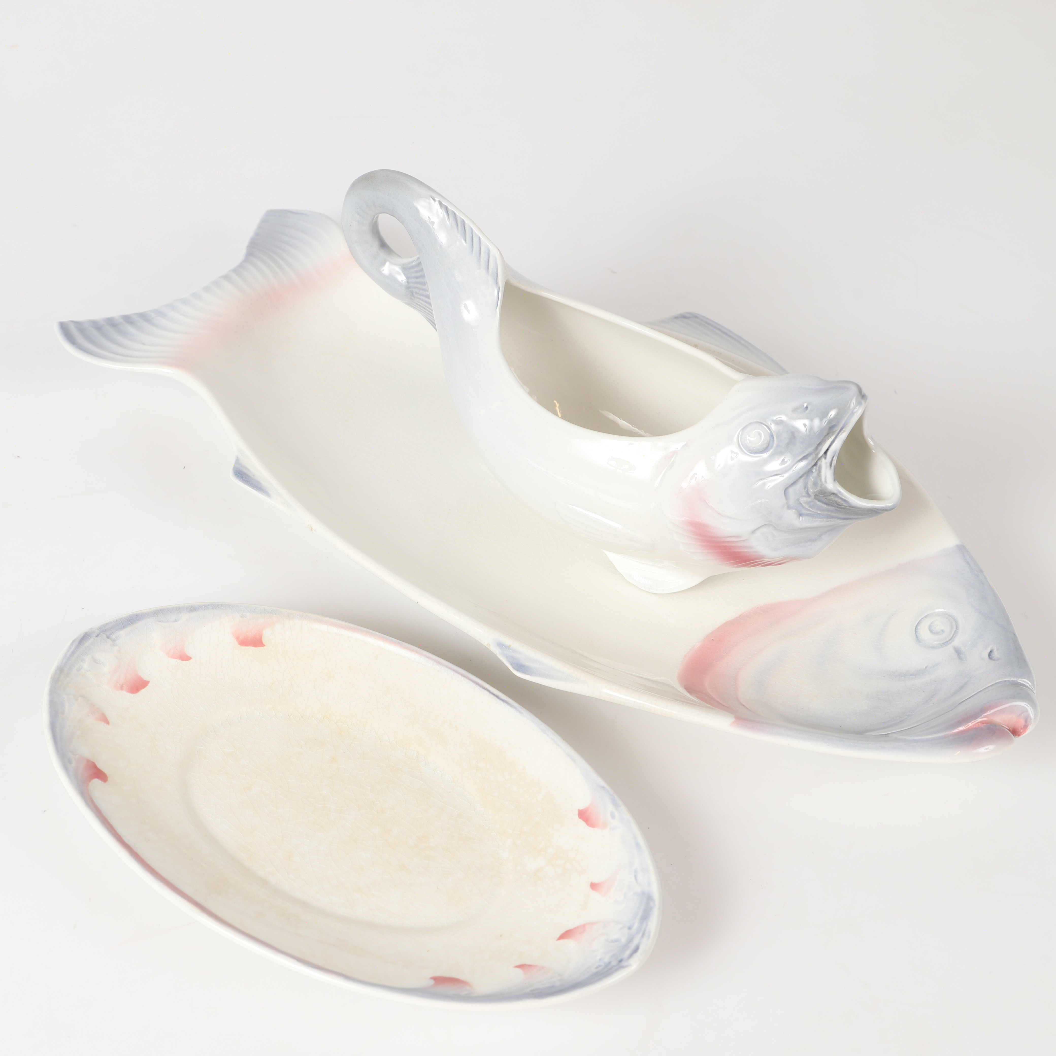 UPPLÄGGNINGSFAT OCH SÅSSKÅL, 3 delar, porslin, Göteborgs Porslinsfabrik, 1800/1900-tal.