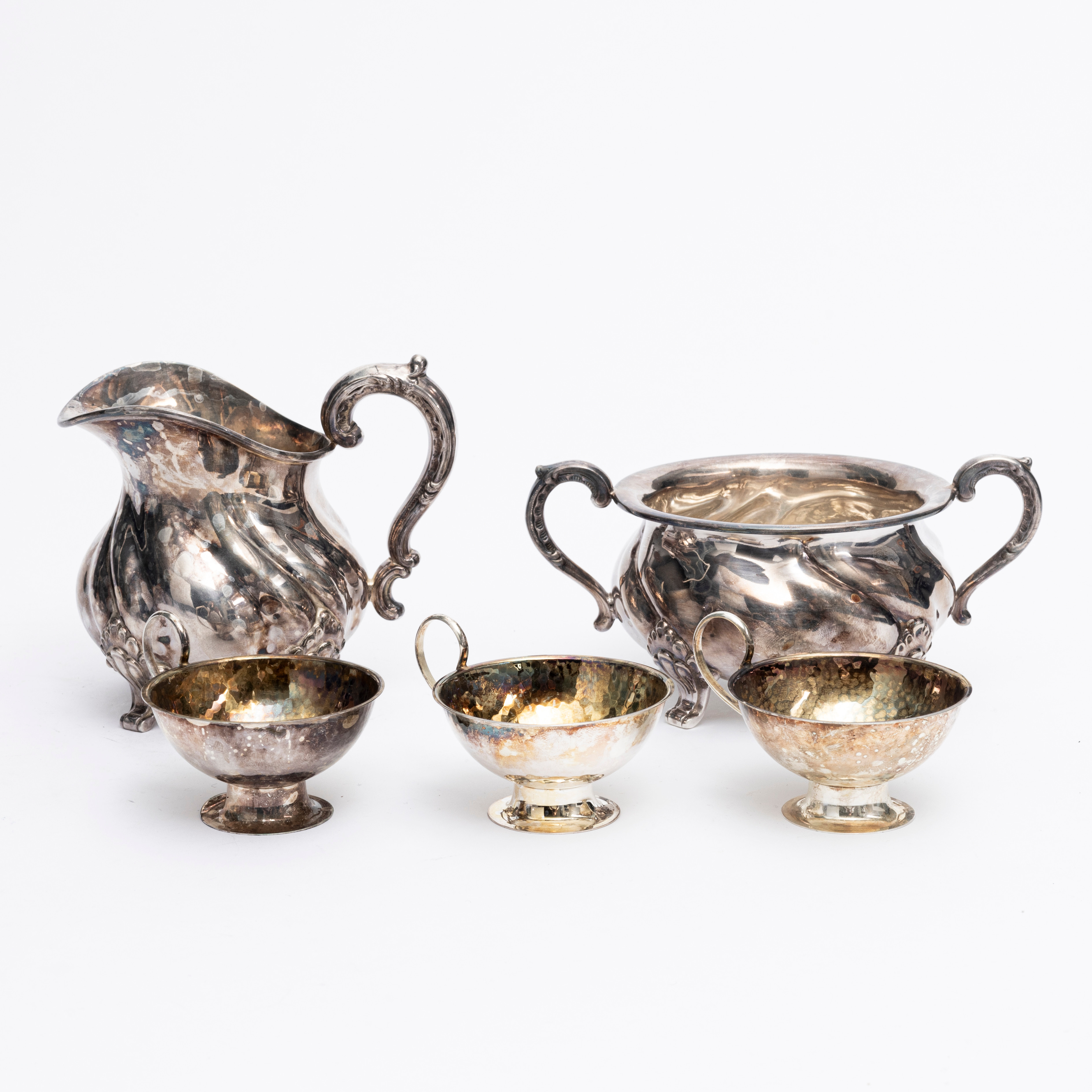 GRÄDDKANNA, SOCKERSKÅL samt MOCCAKOPPAR,5 delar, silver, Gab och import.