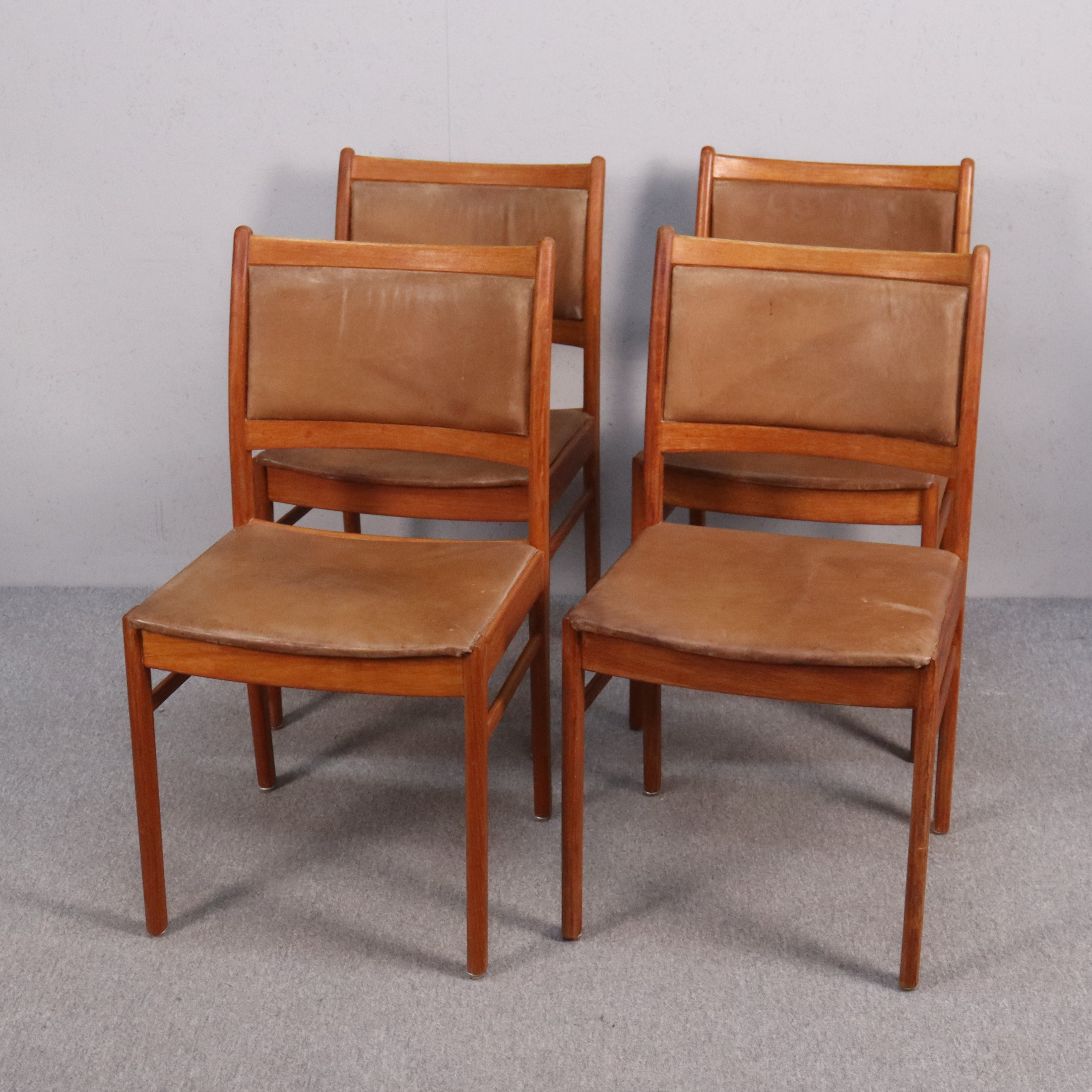 STOLAR, trä med sits och rygg i läder, 4 st.