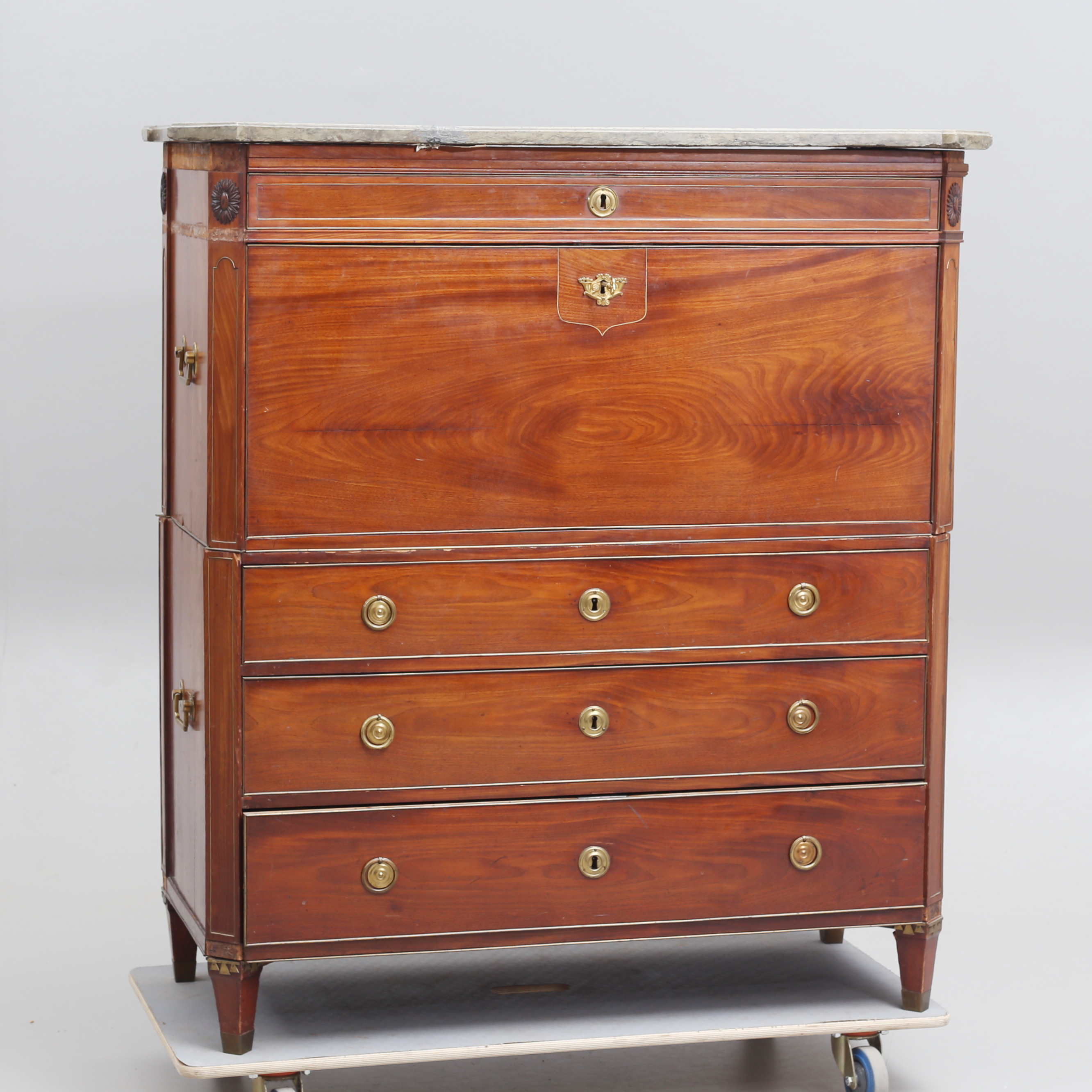 SEKRETÄR, sengustavianskt Stockholmsarbete, omkring 1800.