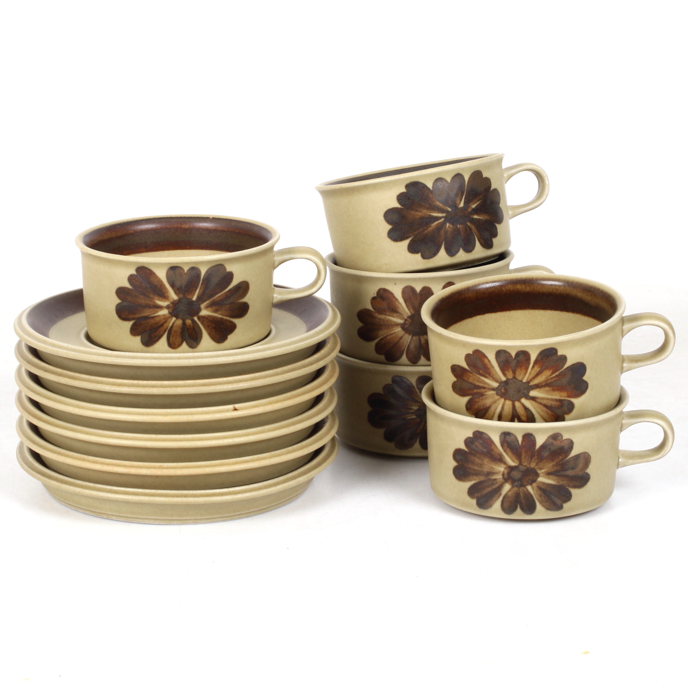 OLGA OSOL. Tekoppar med fat, 6 st, "Tunturi", porslin, Arabia.