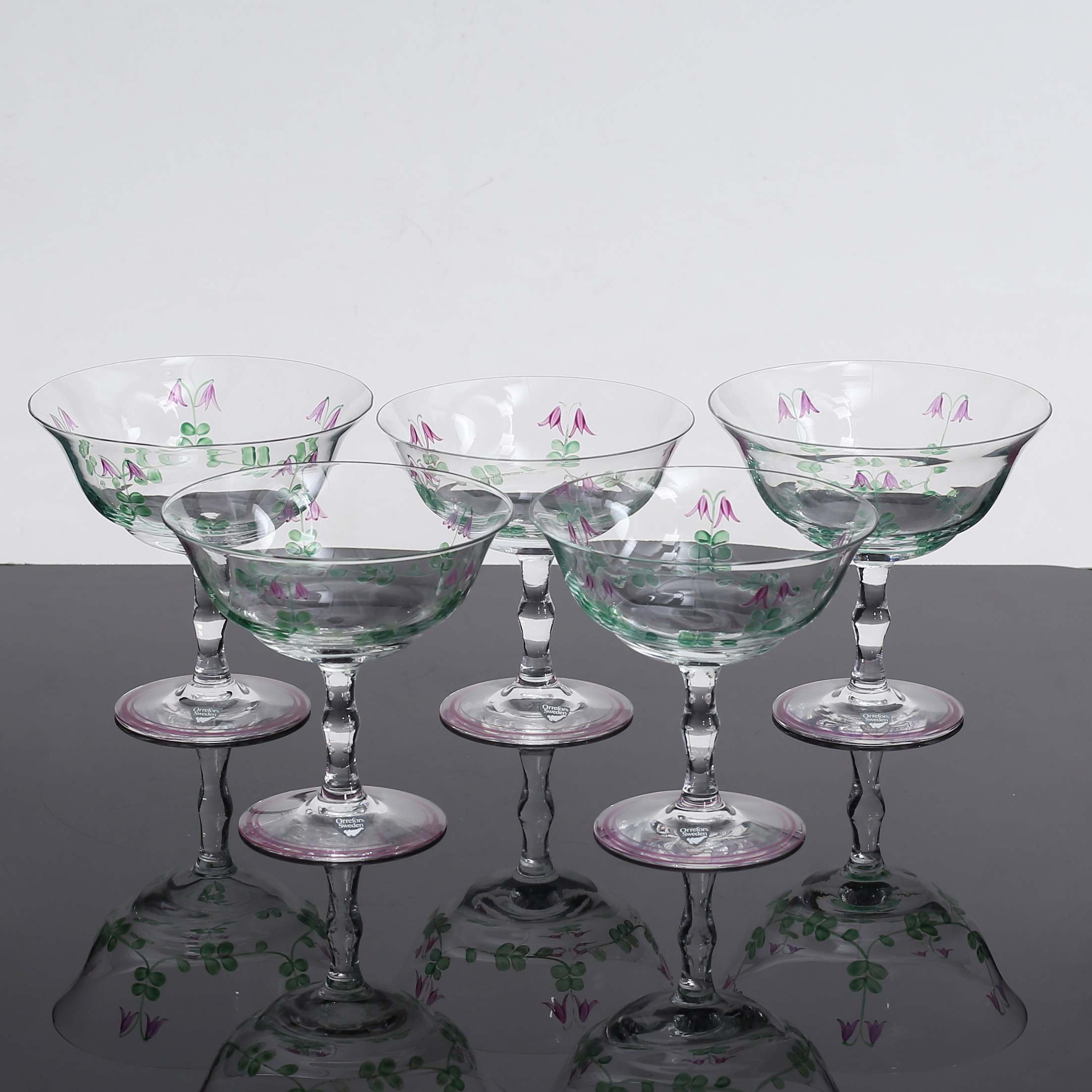 EVA ENGLUND. Dessertskålar, 5 st, glas, "Linnéa", Orrefors, signerade.