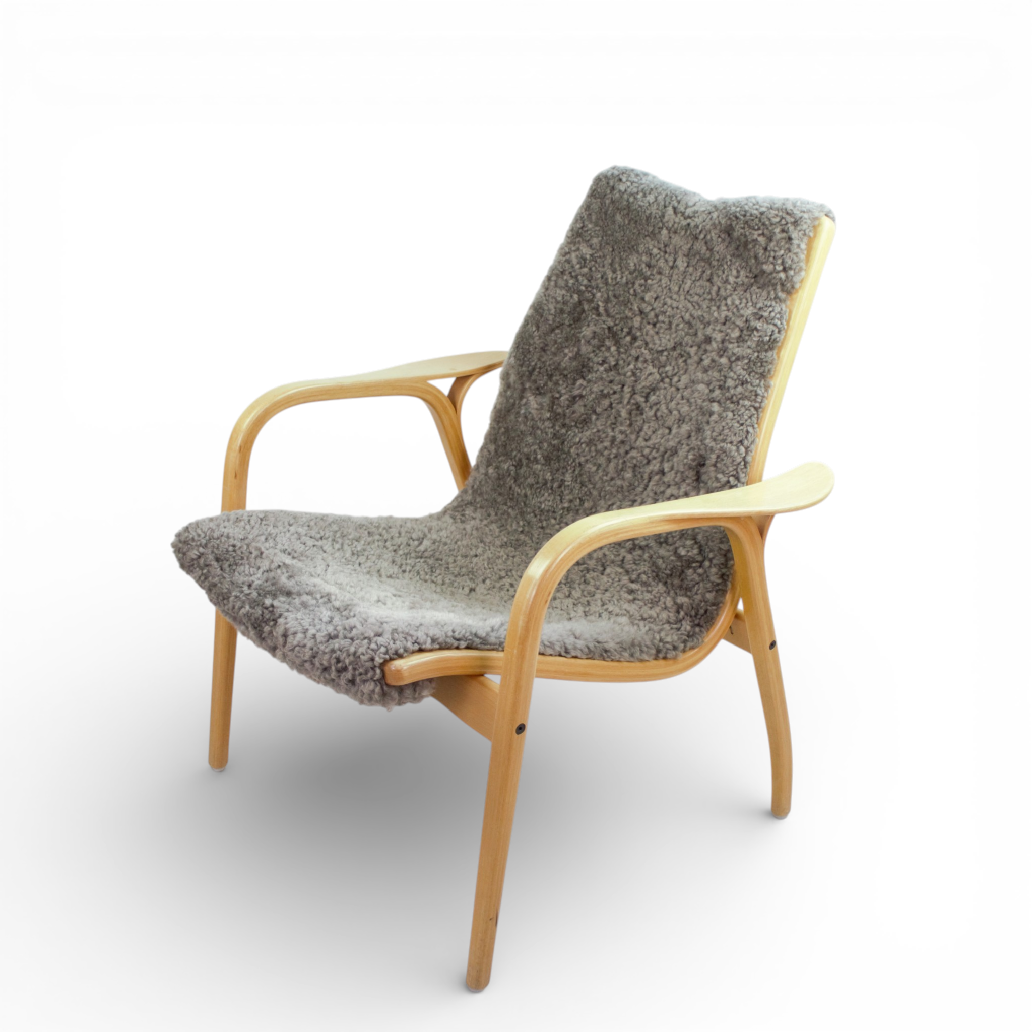 YNGVE EKSTRÖM. Fåtölj, "Laminett", bärväv av canvas, stomme av bok, grå fårskinnsklädsel, brännmärkt Swedese.