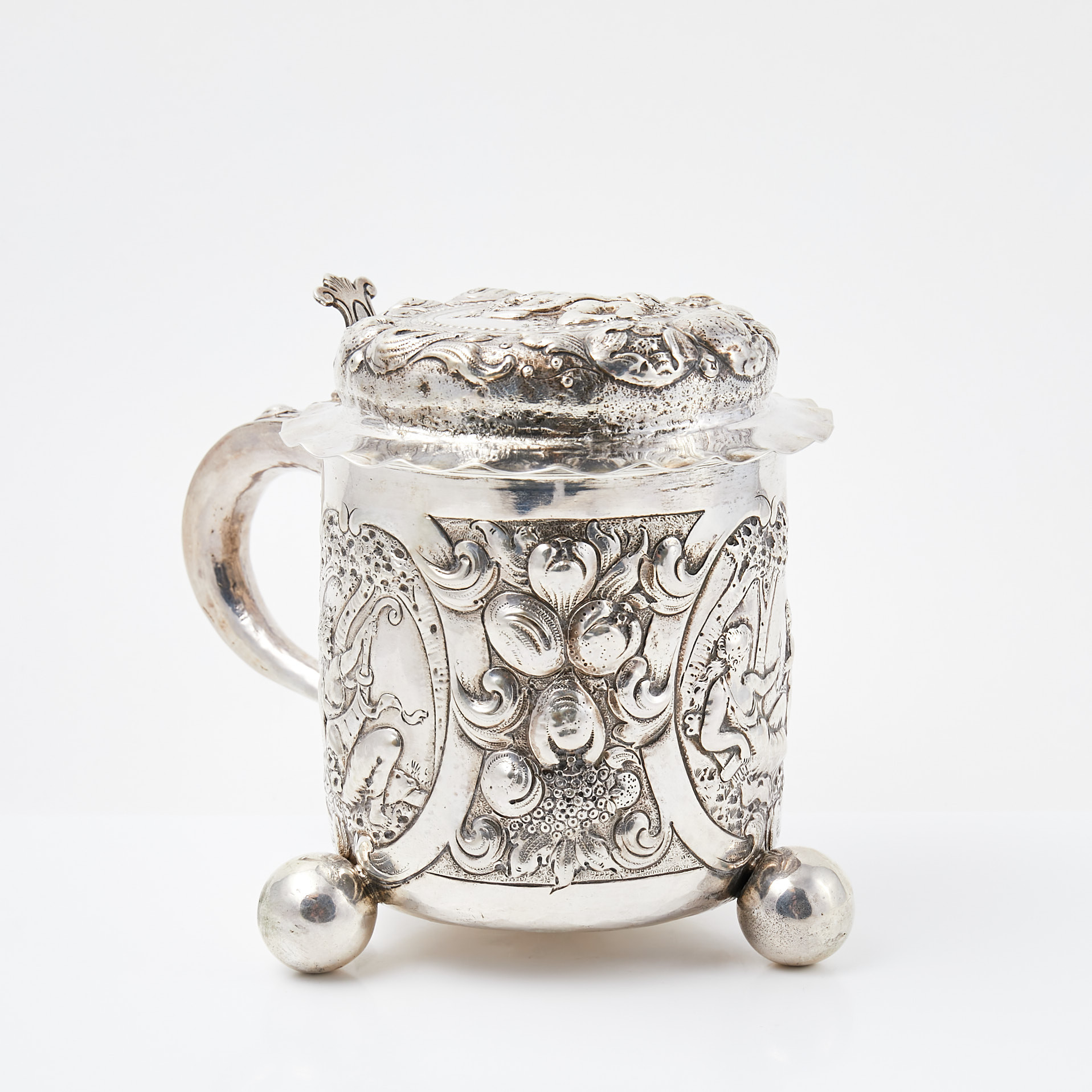 STOP, silver, barockstil, invändigt förgylld, punsad figural dekor, svensk importstämpel, 1800-tal.