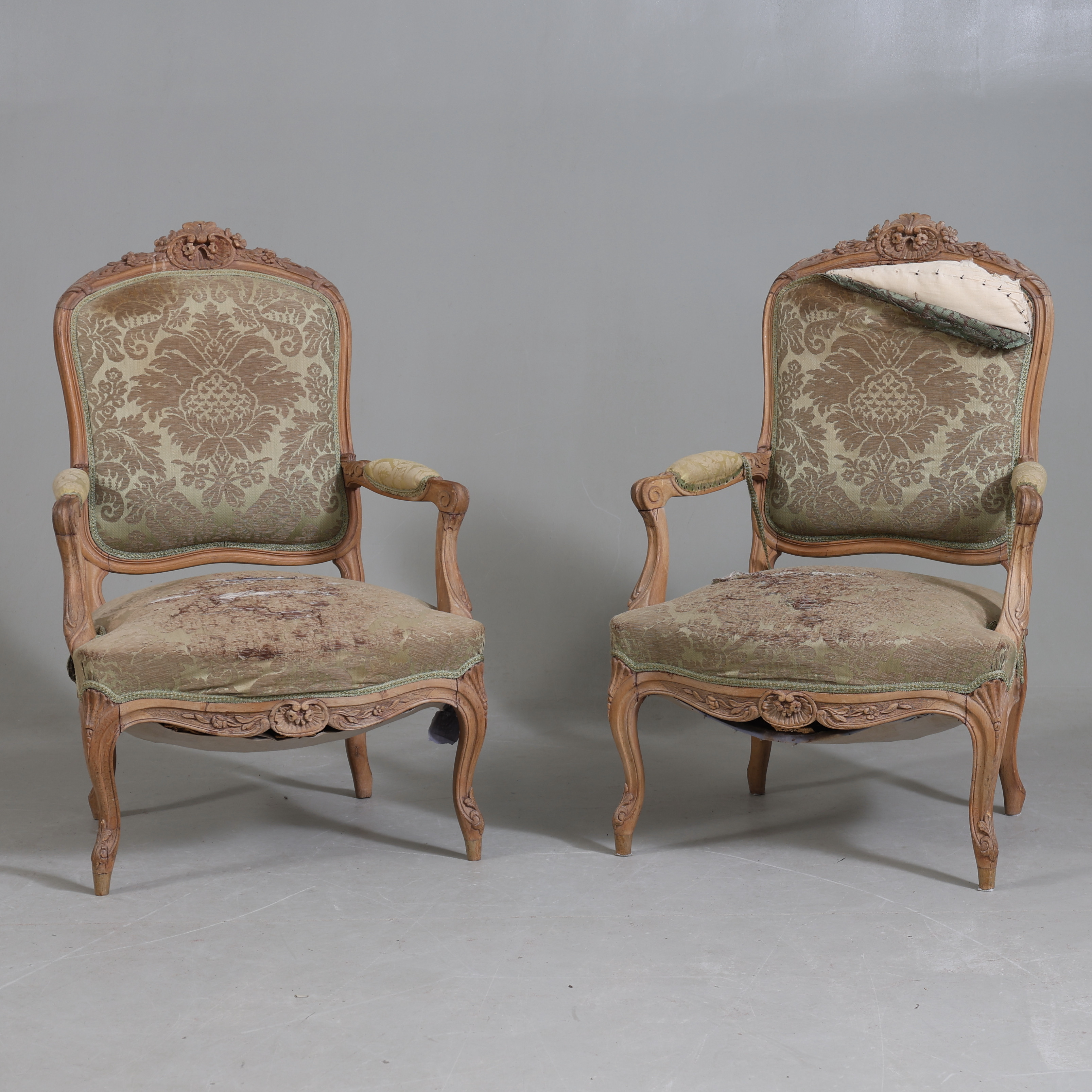 KARMSTOLAR, 1 par, rokokostil, 1900-tal.