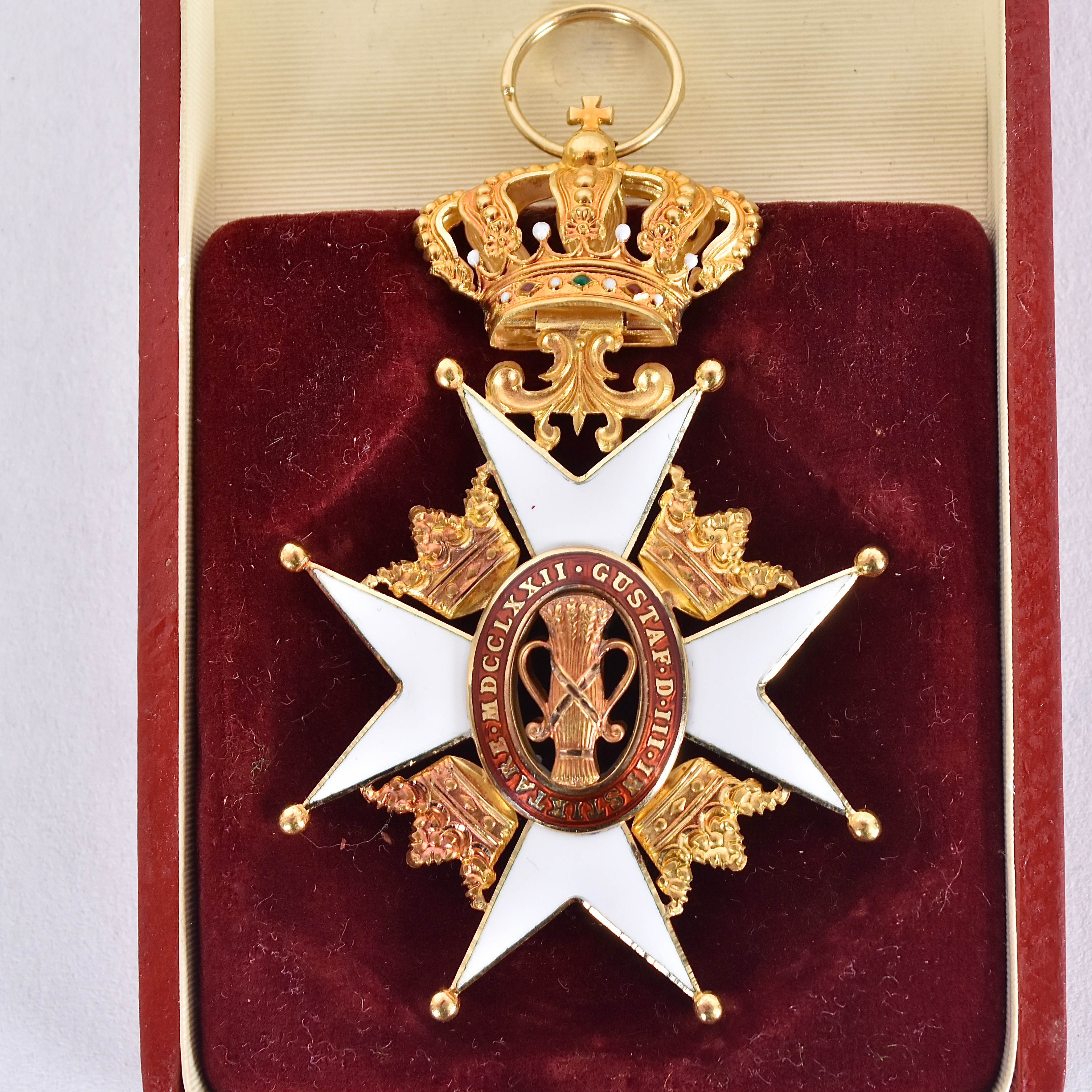 ORDENSTECKEN, 18 karat rödguld och emalj, Riddare 1 klass Kungliga Vasaorden (RVO1kl).