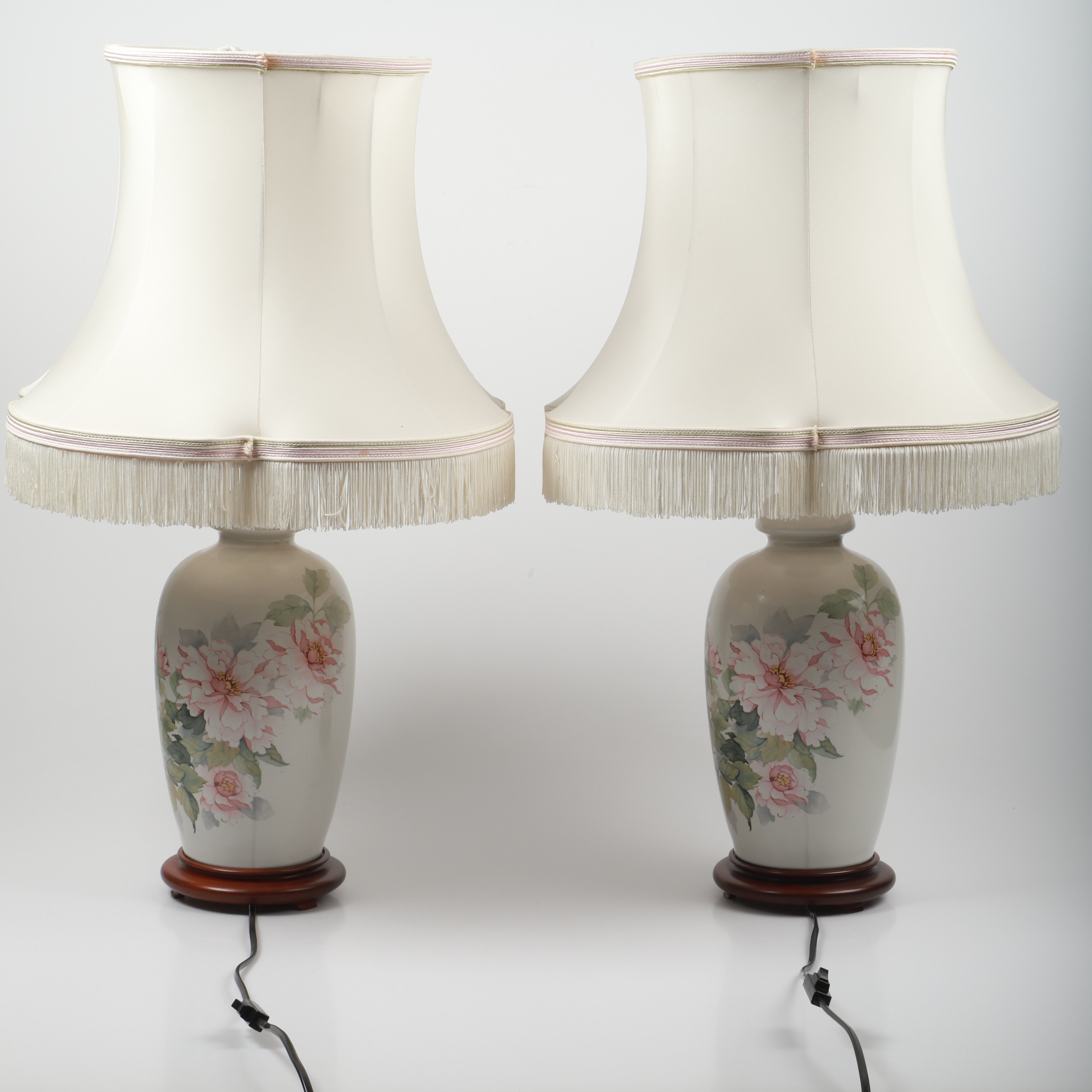 BORDSLAMPOR, 1 par, porslin på träsockel, Alter Mono, Deschuytener, 1970/80-tal.