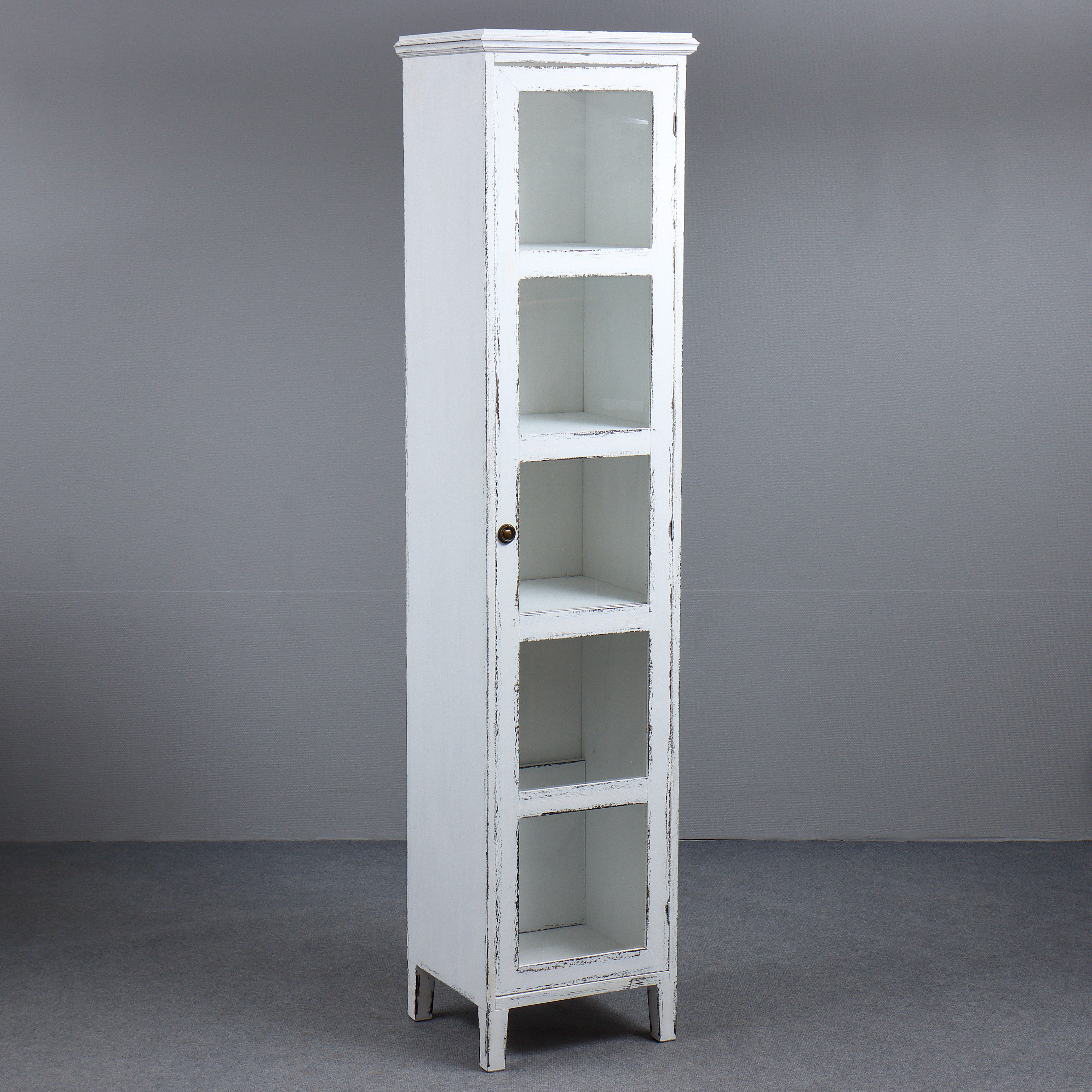 VITRINSKÅP, LANTILIG ANTIKSTIL, SENT 1900-TAL, BEMÅLAT.