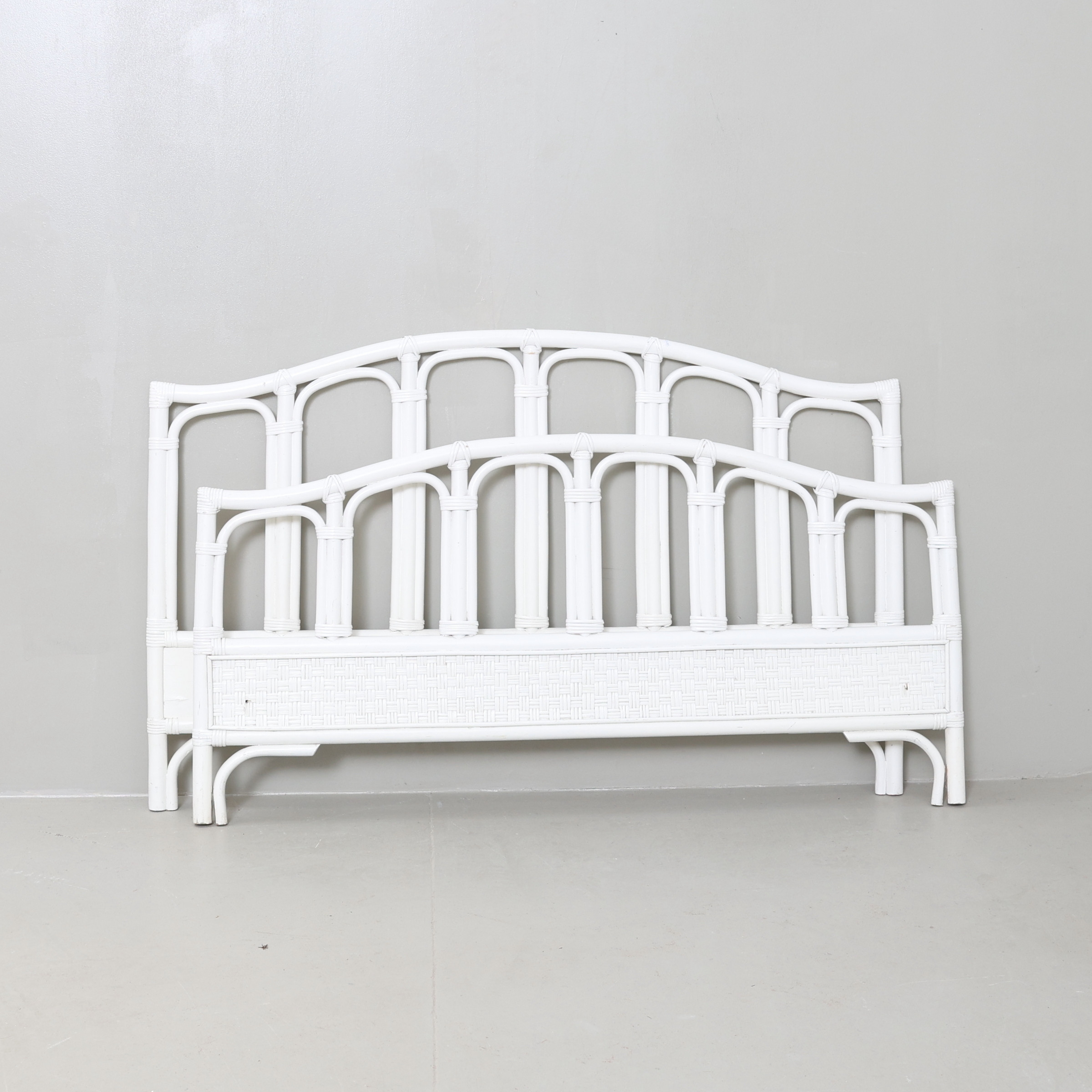 SÄNGGAVEL, rotting/bambu, 1900-tal.