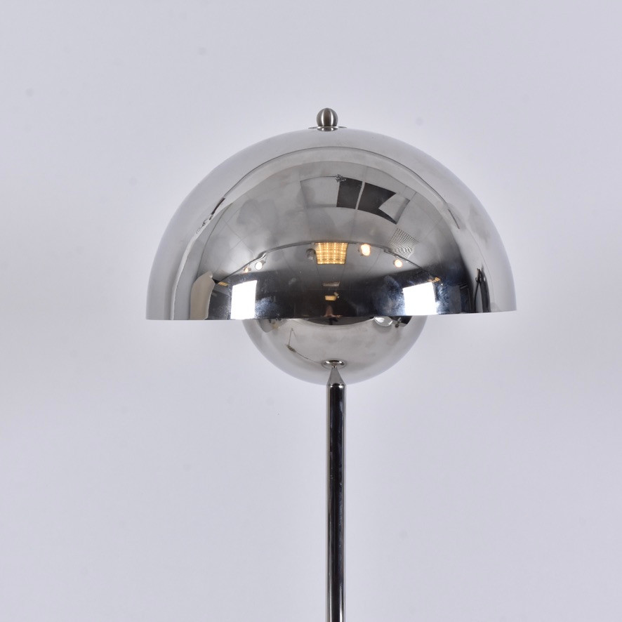 VERNER PANTON. bordslampa, Flower Pot, modell 2072.