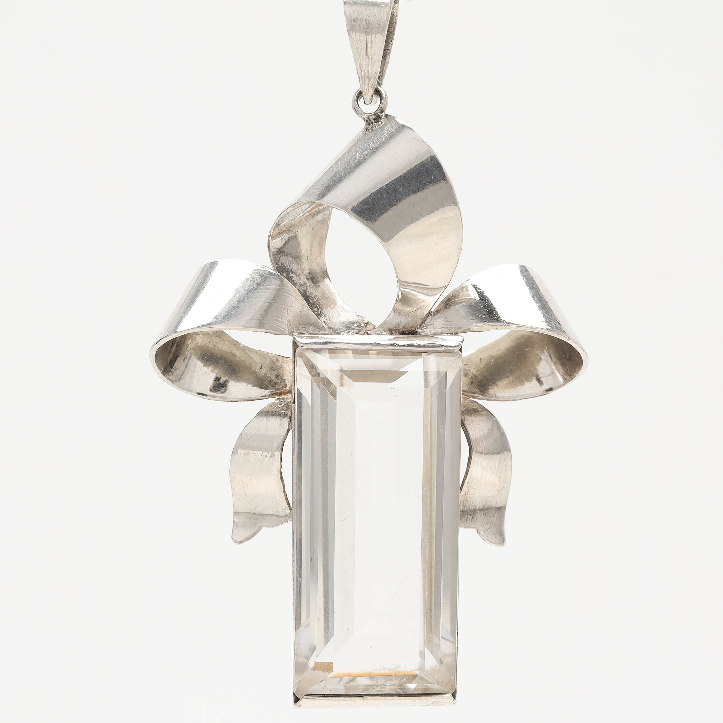 STIGBERT/ENGELBERT. Hänge, silver med bergkristall, Stockholm 1944.