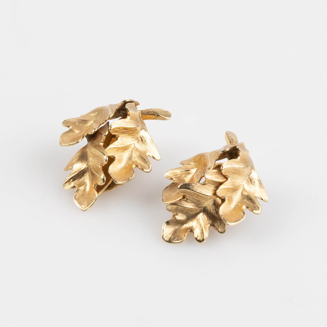 CHRISTIAN DIOR. ÖRHÄNGEN, 1 par clips, tillverkade av Grossé, Germany, år 1960.