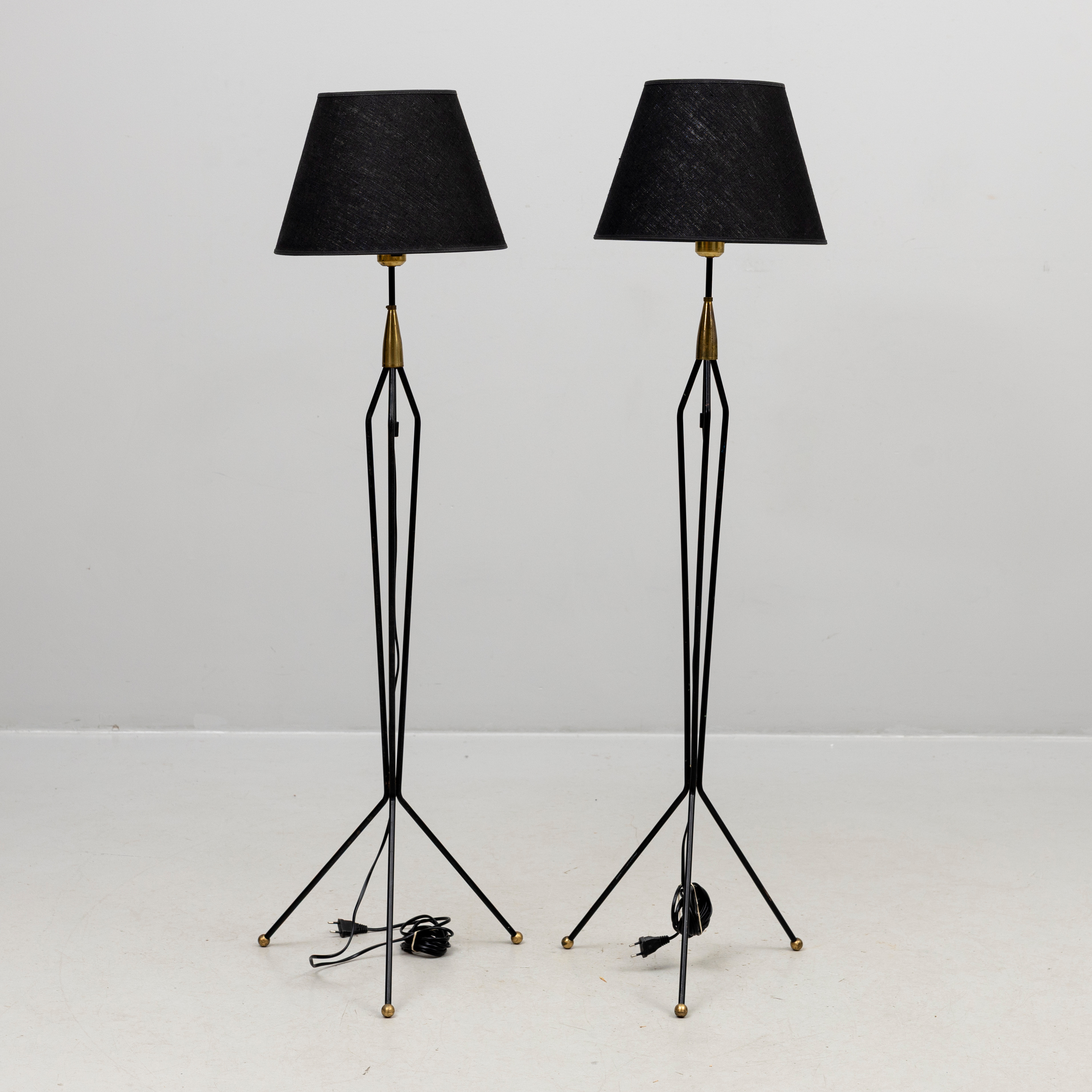 GOLVLAMPOR, ett par, 1950-tal.