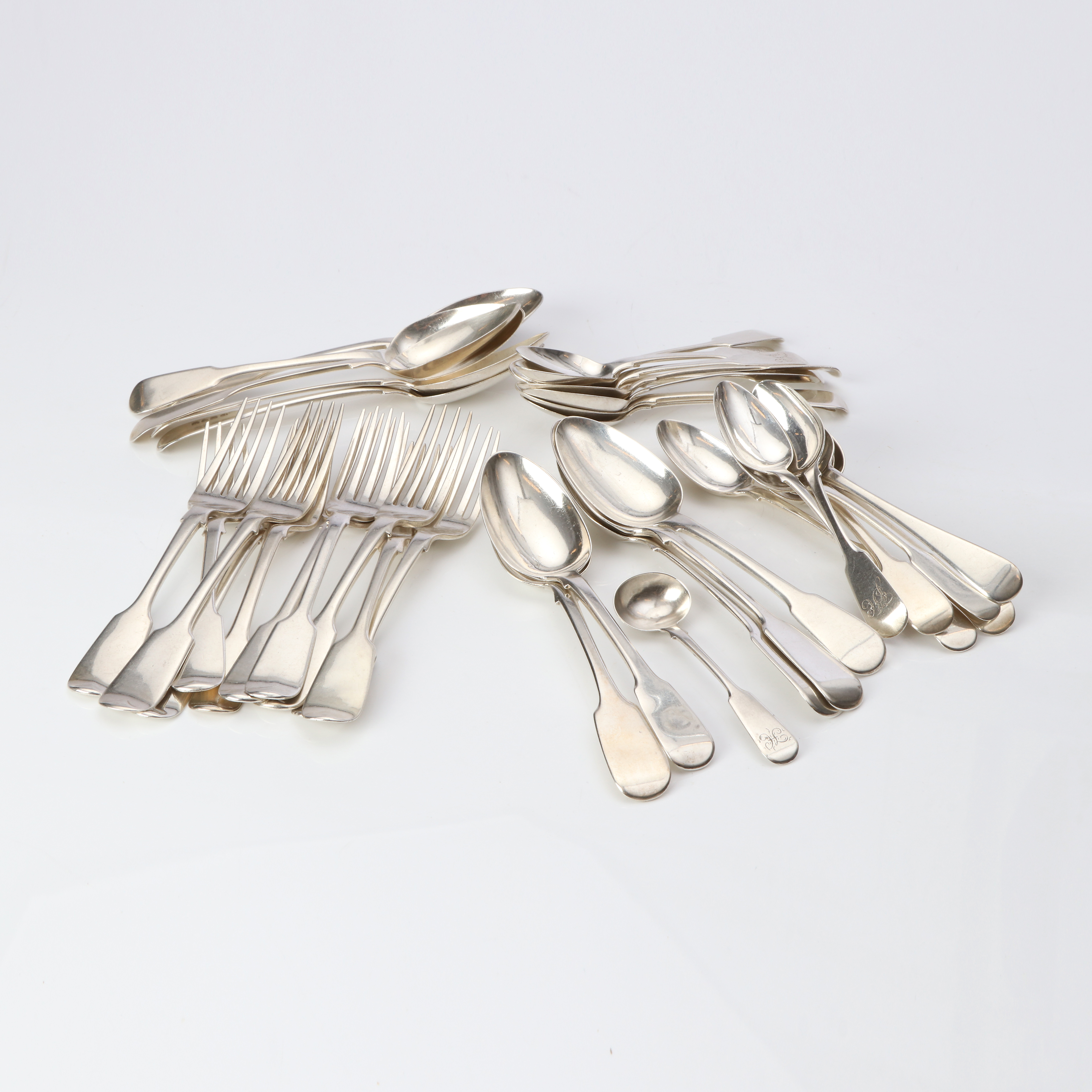 PARTI BESTICK. Silver. England. Vikt ca 1230 gram.