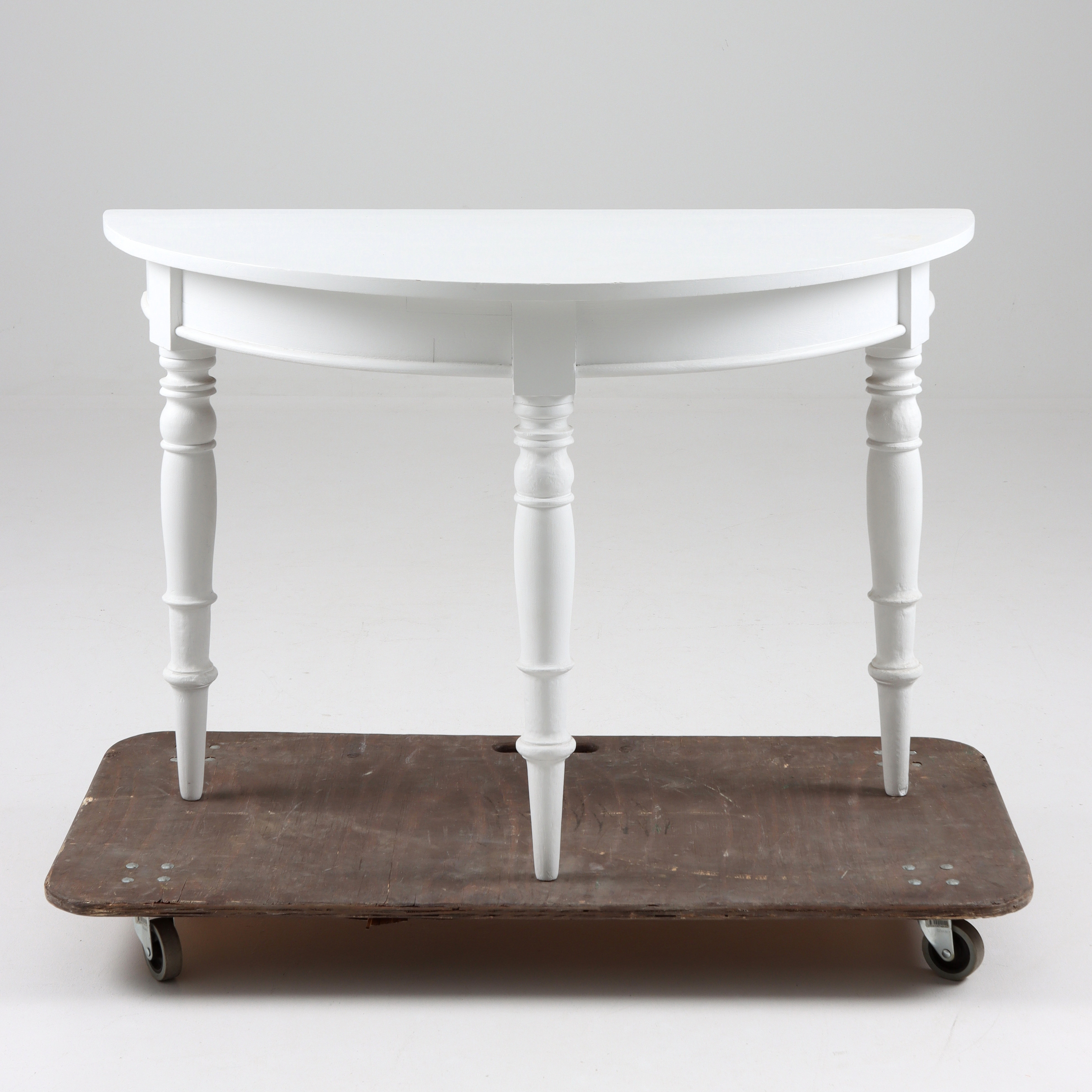 HALVMÅNEBORD, nyrenässans, 1800-talets slut.