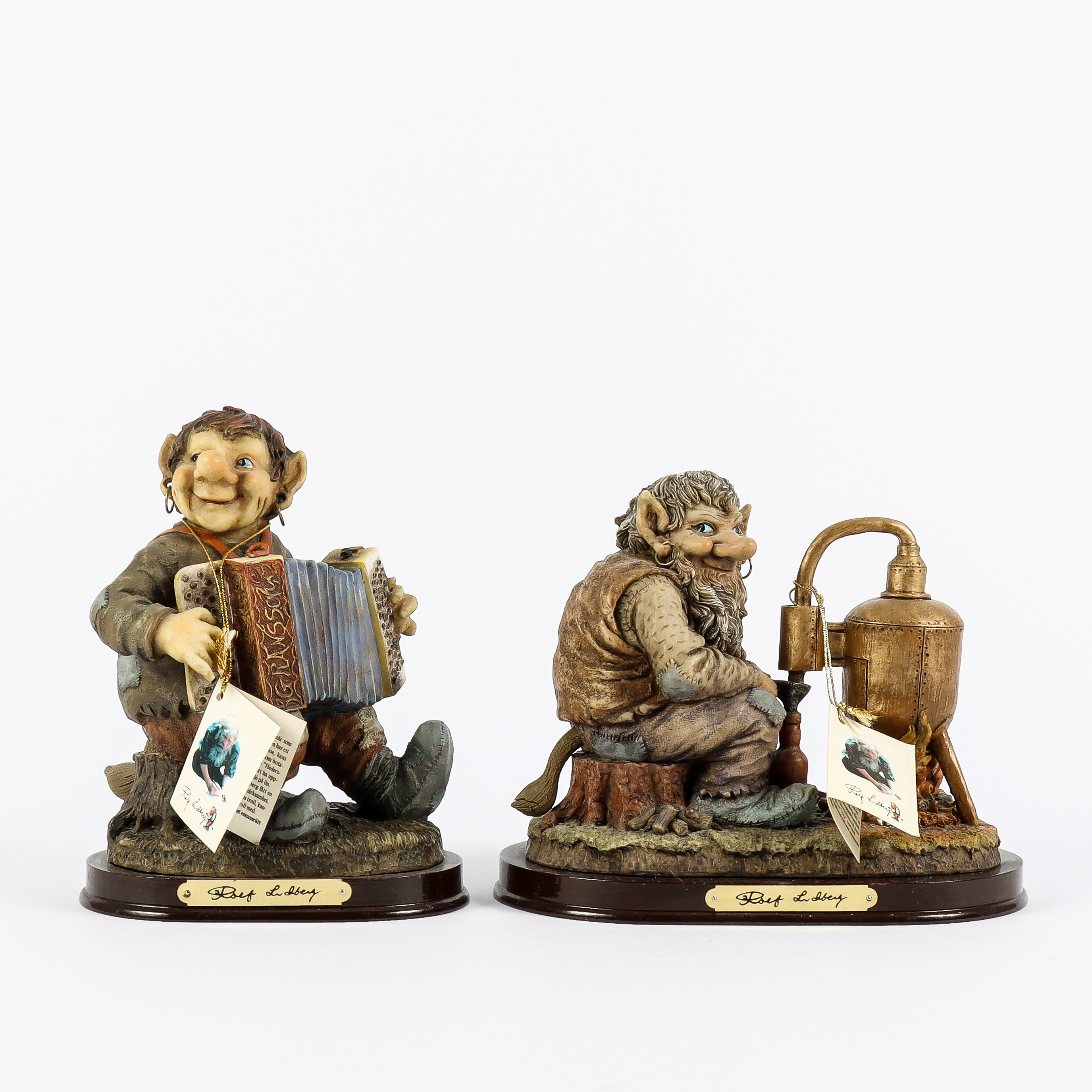 ROLF LIDBERG figuriner, 2 stycken, gjutmassa.