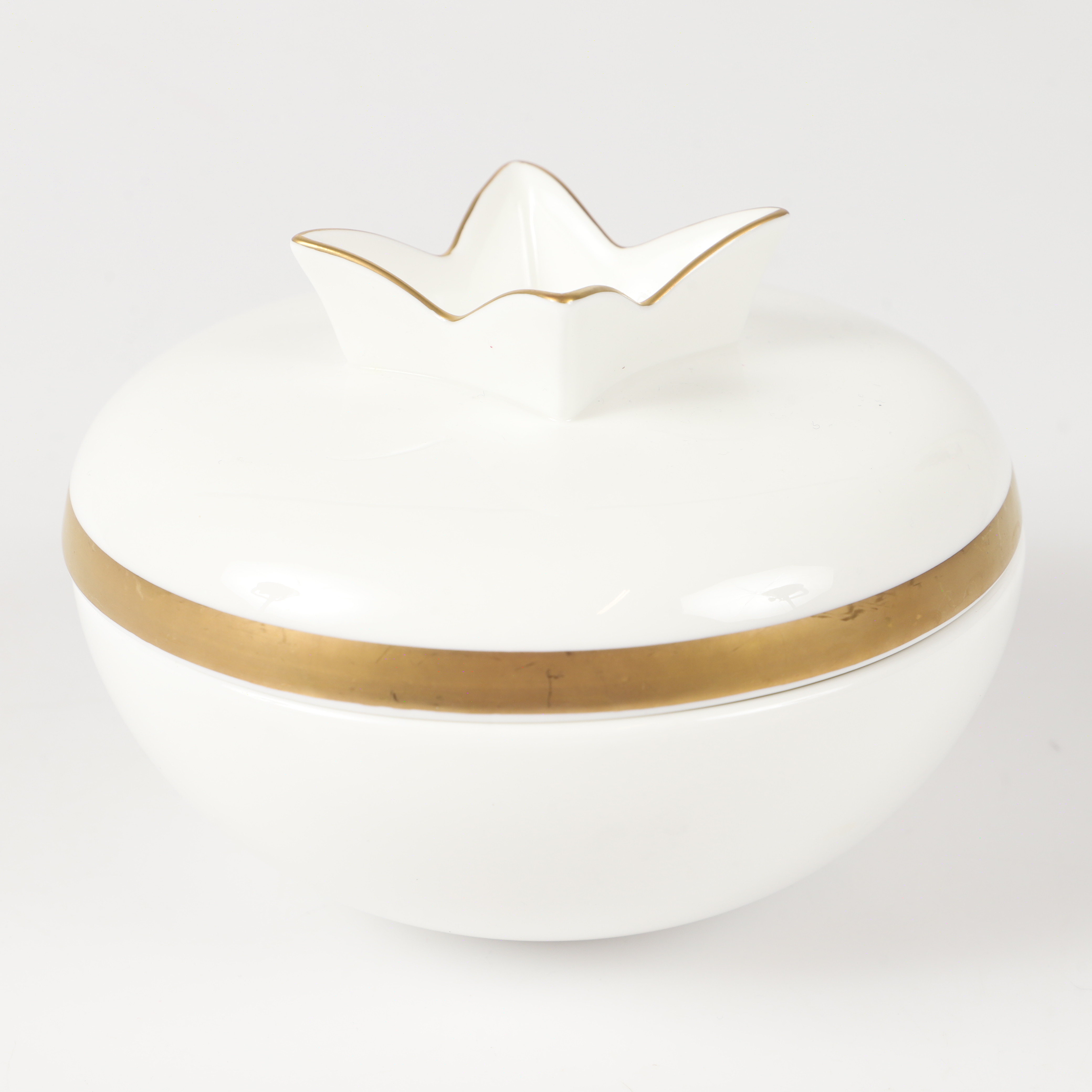 KARIN BJÖRQUIST. Soppskål med lock, "Nobel", porslin, Rörstrand.