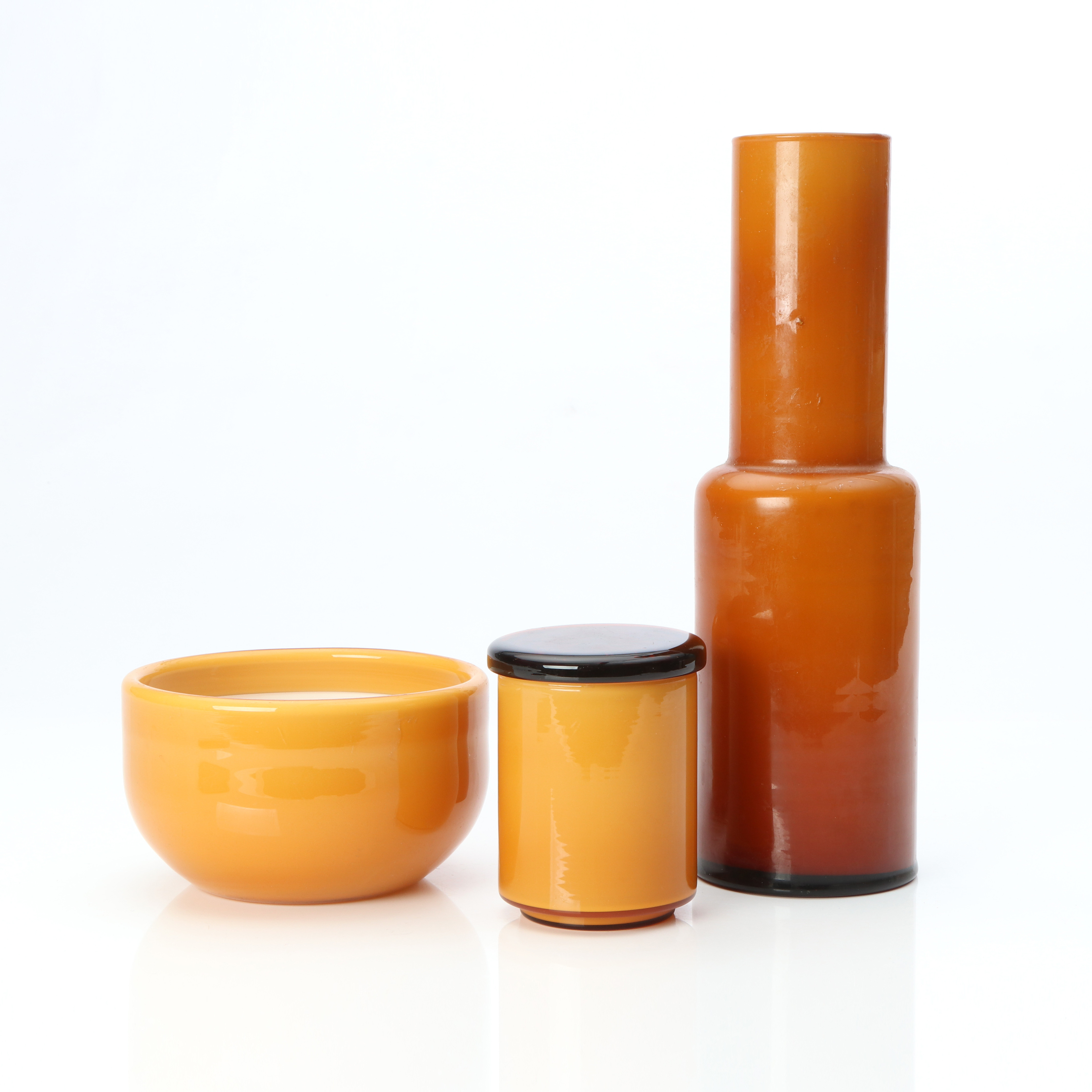 HOLMEGAARD, TRE DELAR. Konstglas. 1900-talets andra hälft. Omärkta.