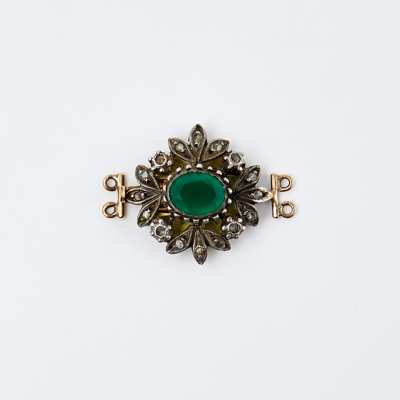 COLLIERLÅS, silver/18 k guld, 1 ovalslipad grön agat, rosenslipade diamanter.