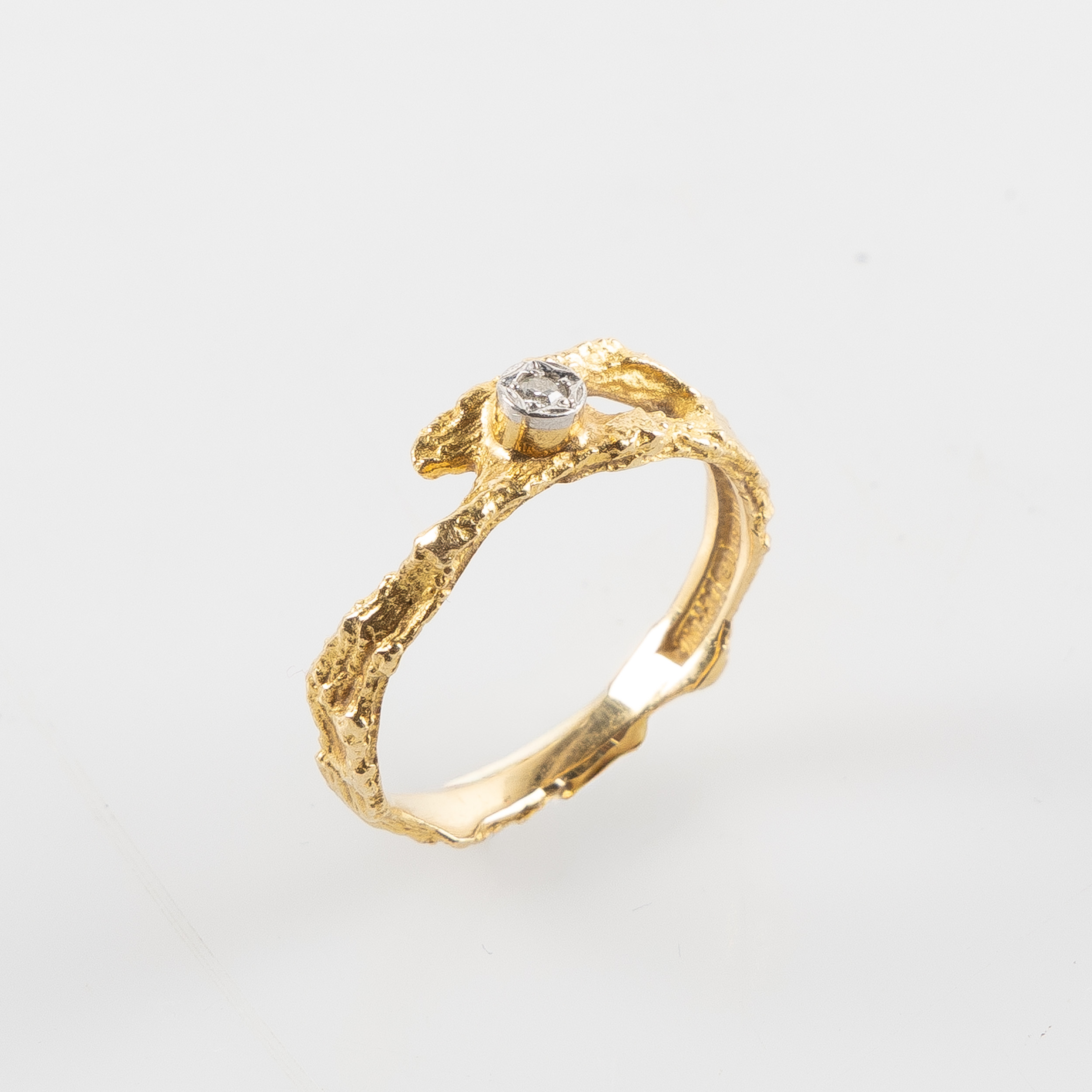 BJÖRN WECKSTRÖM. Ring, "Diamantdamm", 18K guld, Lapponia.
