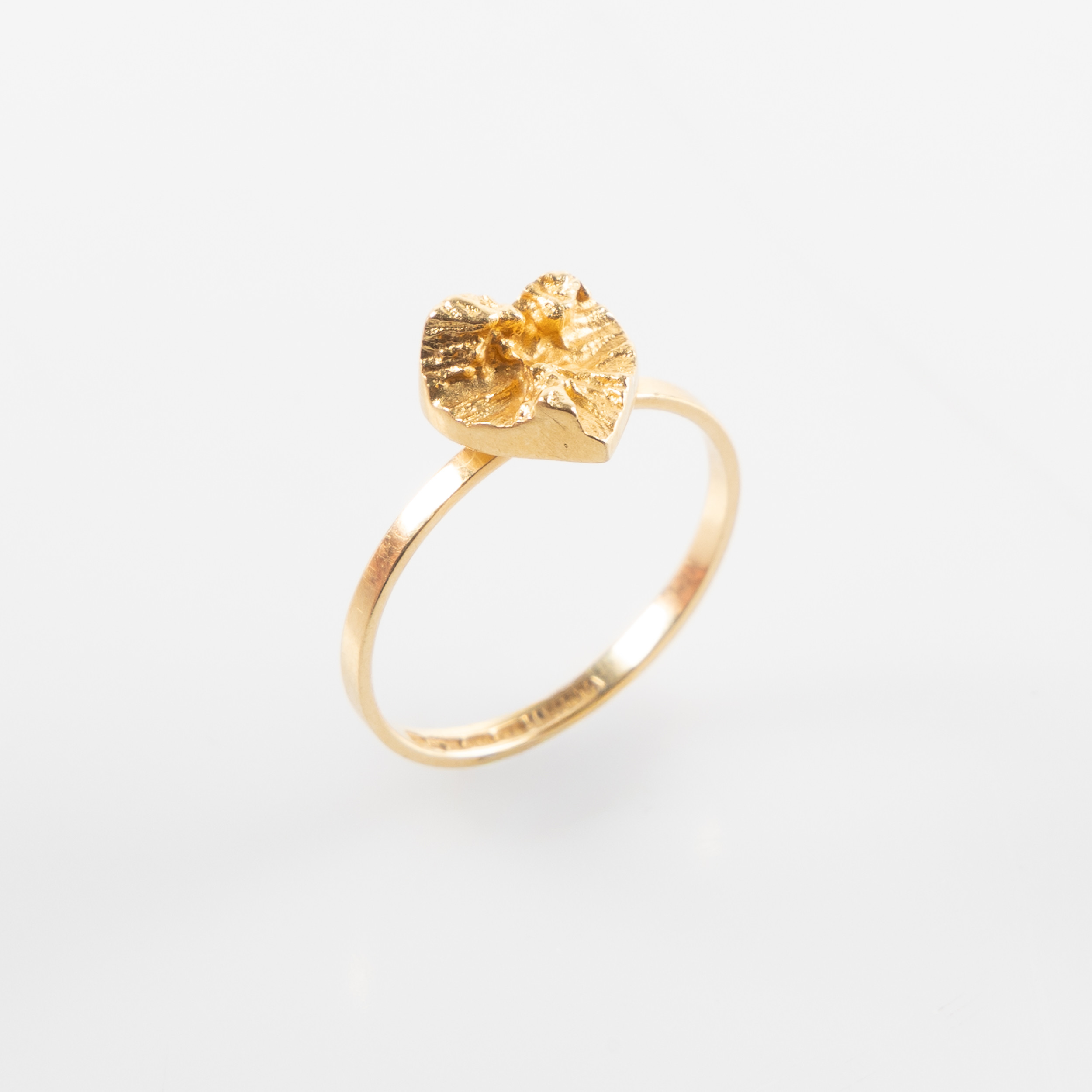 BJÖRN WECKSTRÖM. Ring "Hjärtring/ Sydänsormus", Lapponia, 18K guld.