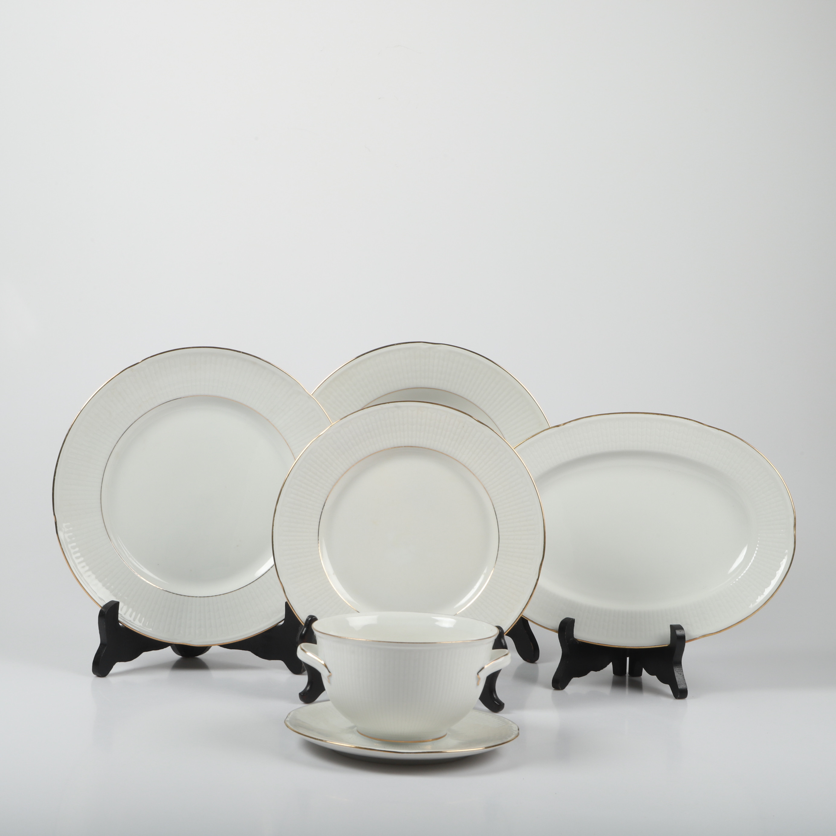 LOUISE ADELBORG. Matservis, 63 delar, "Swedish Grace", porslin, Rörstrand.