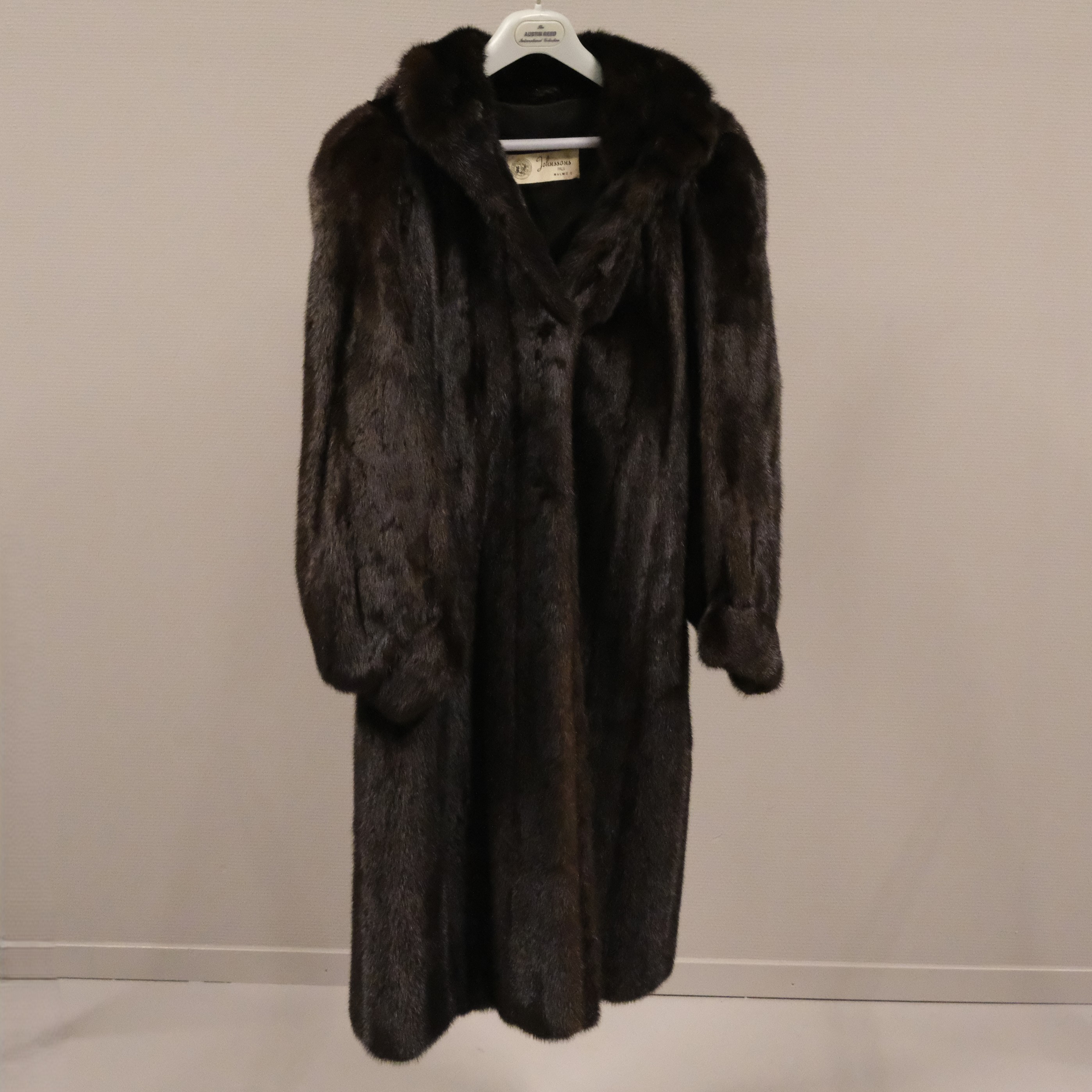 PÄLSKAPPA, SAGA MINK.