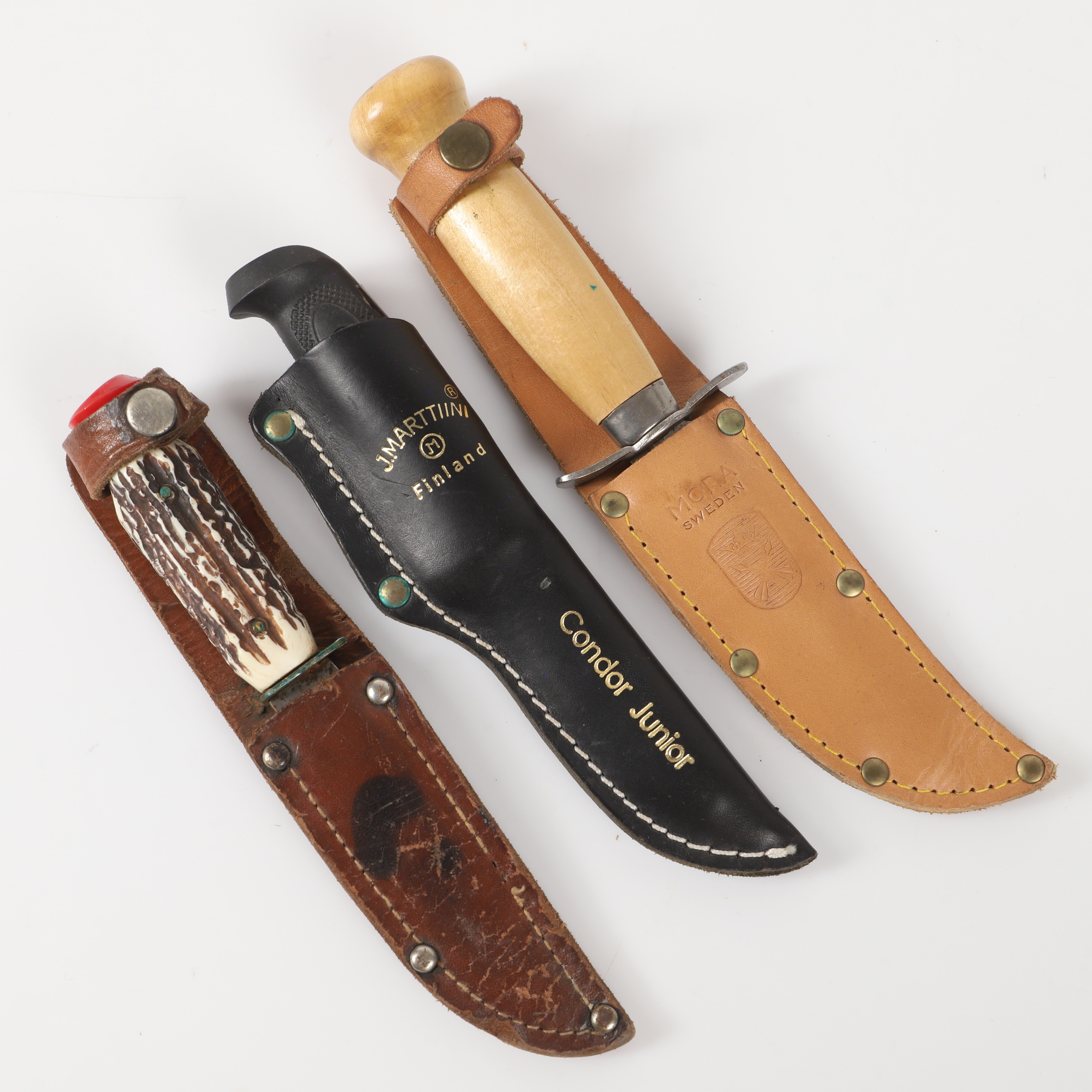 FISKEKNIVAR, 3 stycken, i baljor, bl. a. J. Marttiini, Finland.