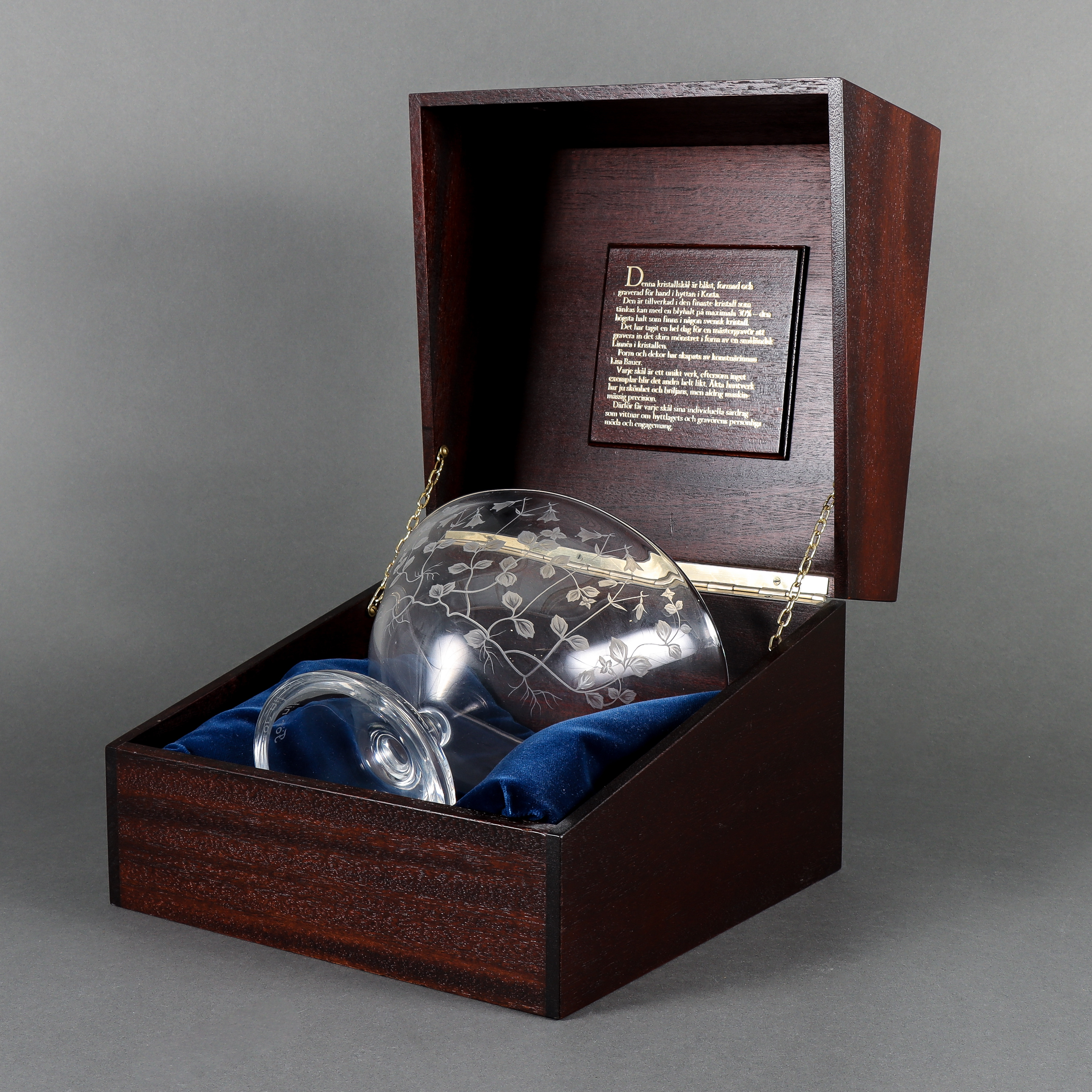 LISA BAUER. Skål, kristall, Kosta.