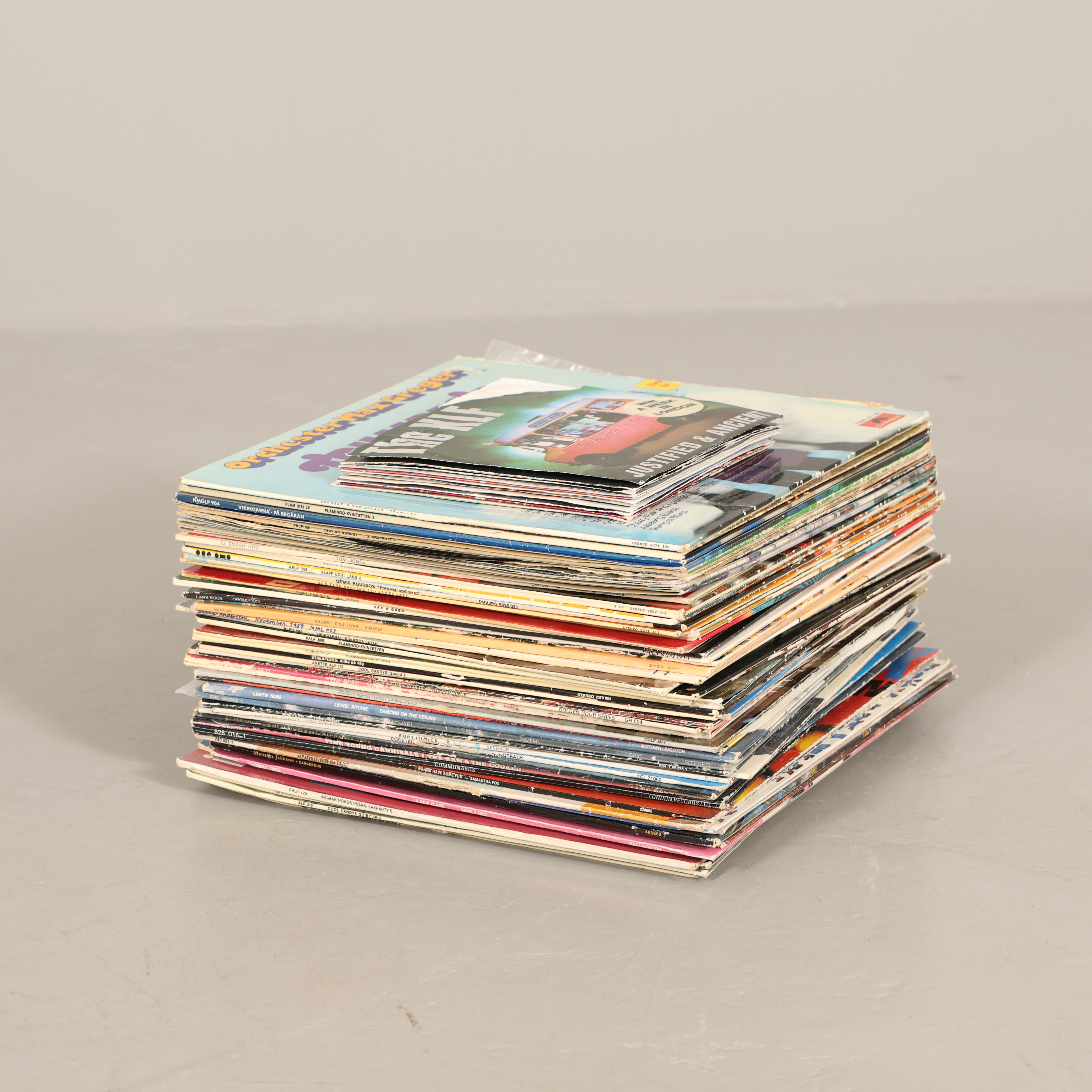 VINYLSKIVOR 59 LP-skivor, 11 singlar.
