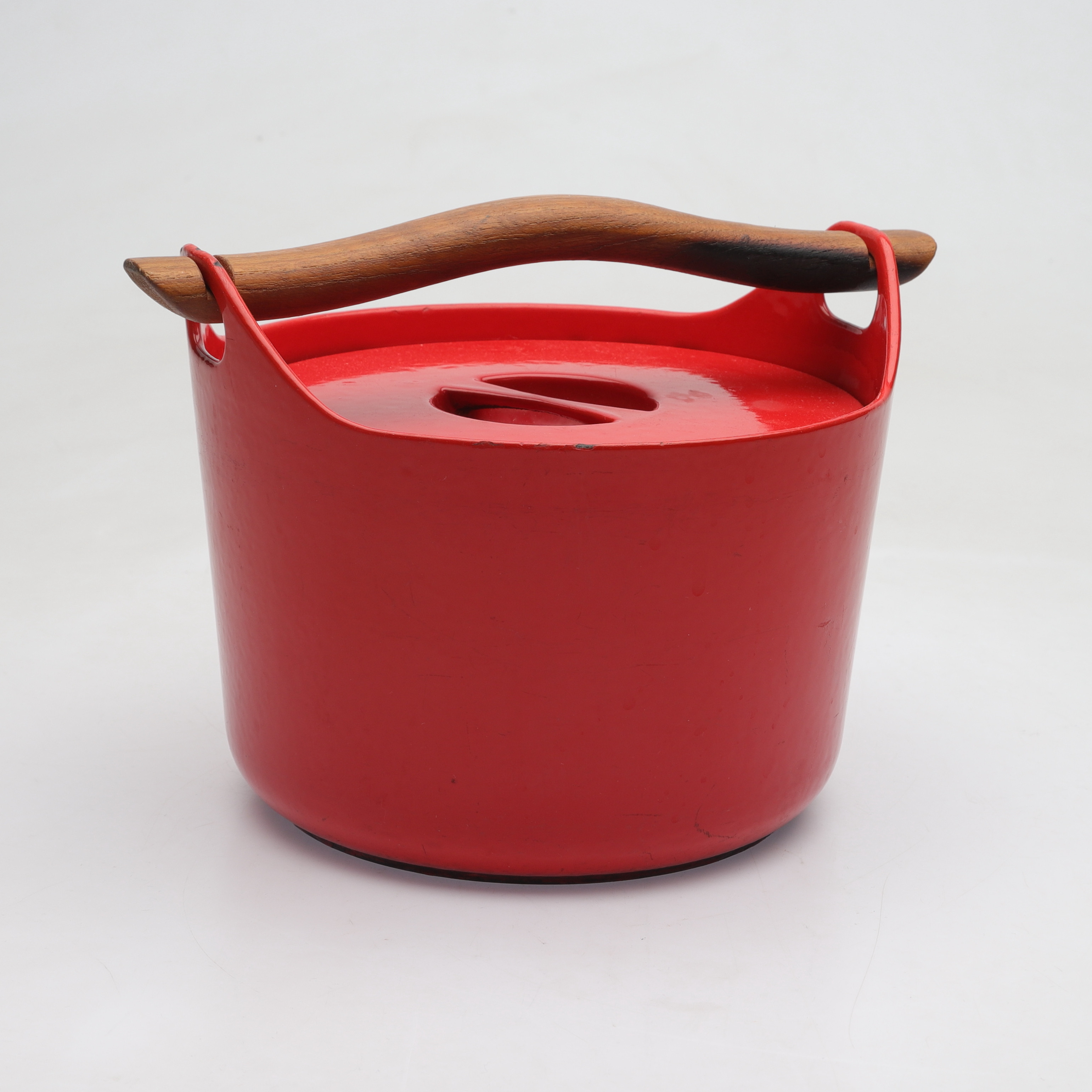 TIMO SARPANEVA. stekgryta, emaljerat gjutjärn, Rosenlew, Finland.