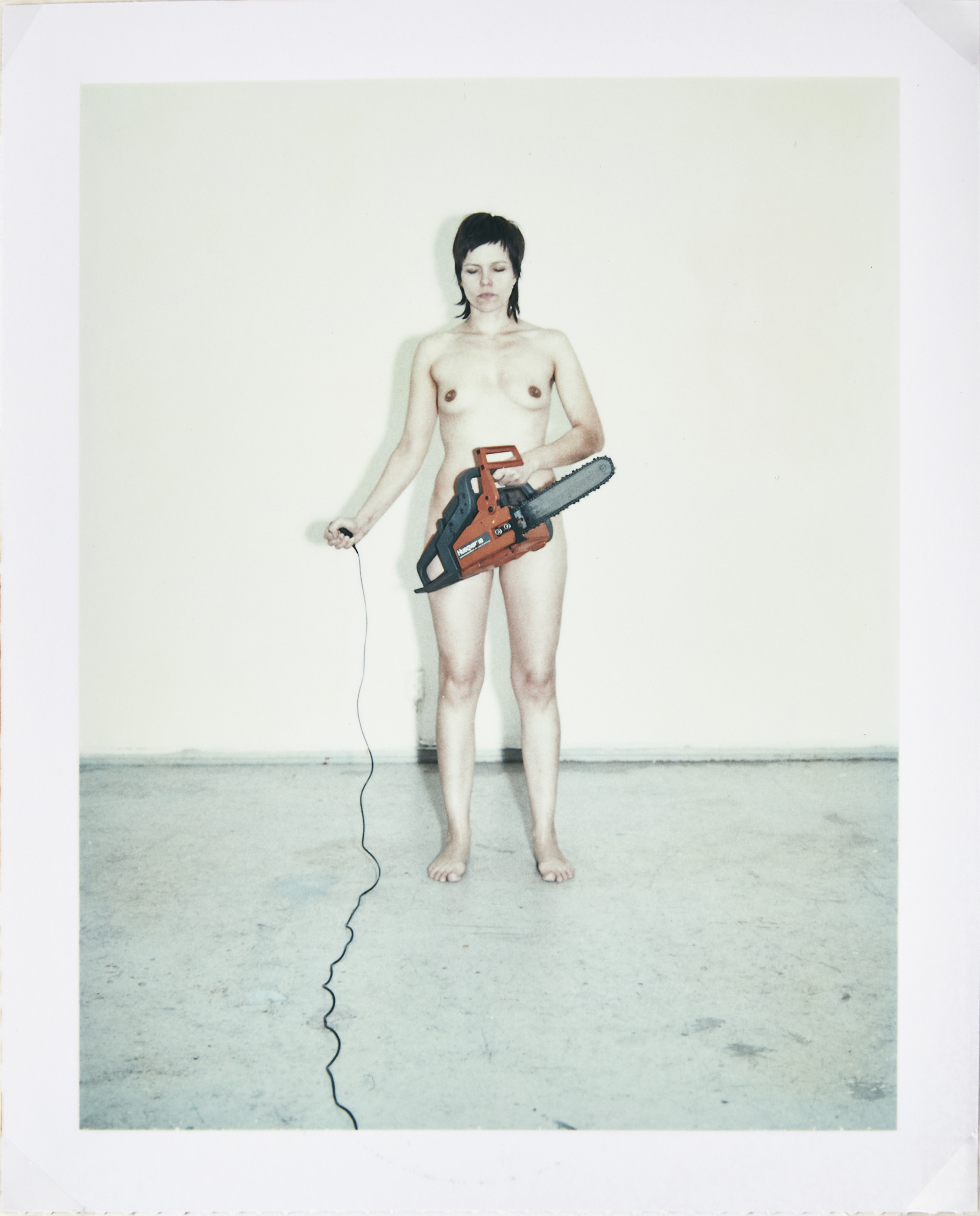 ANNIKA VON HAUSSWOLFF. "Det sista självporträttet", polaroid, SAK-edition 2007, signerat och daterad a tergo.