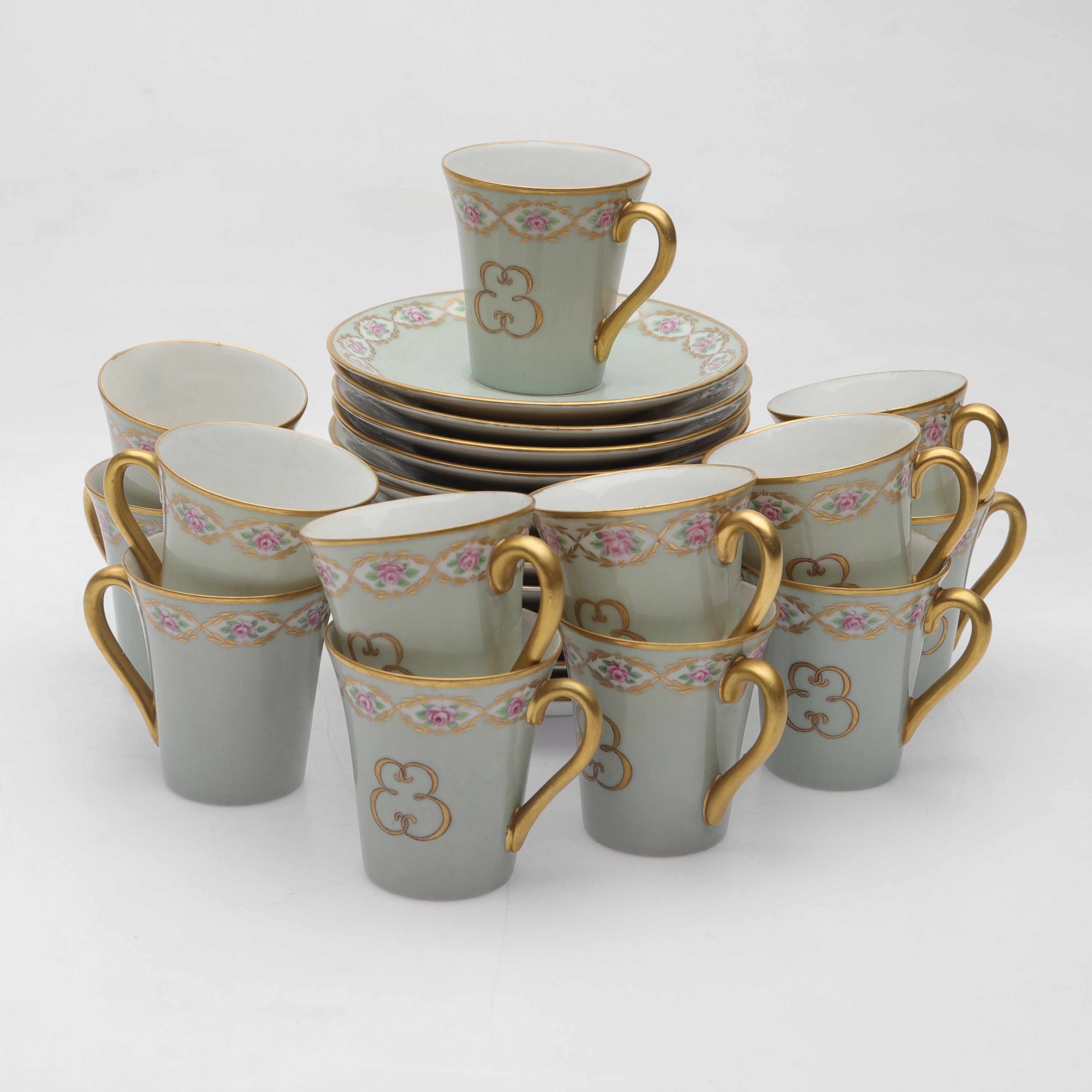 INGRID KROUTHÉN VON WACHENFELDT. moccakoppar, 13 st, porslin, 1900-tal.