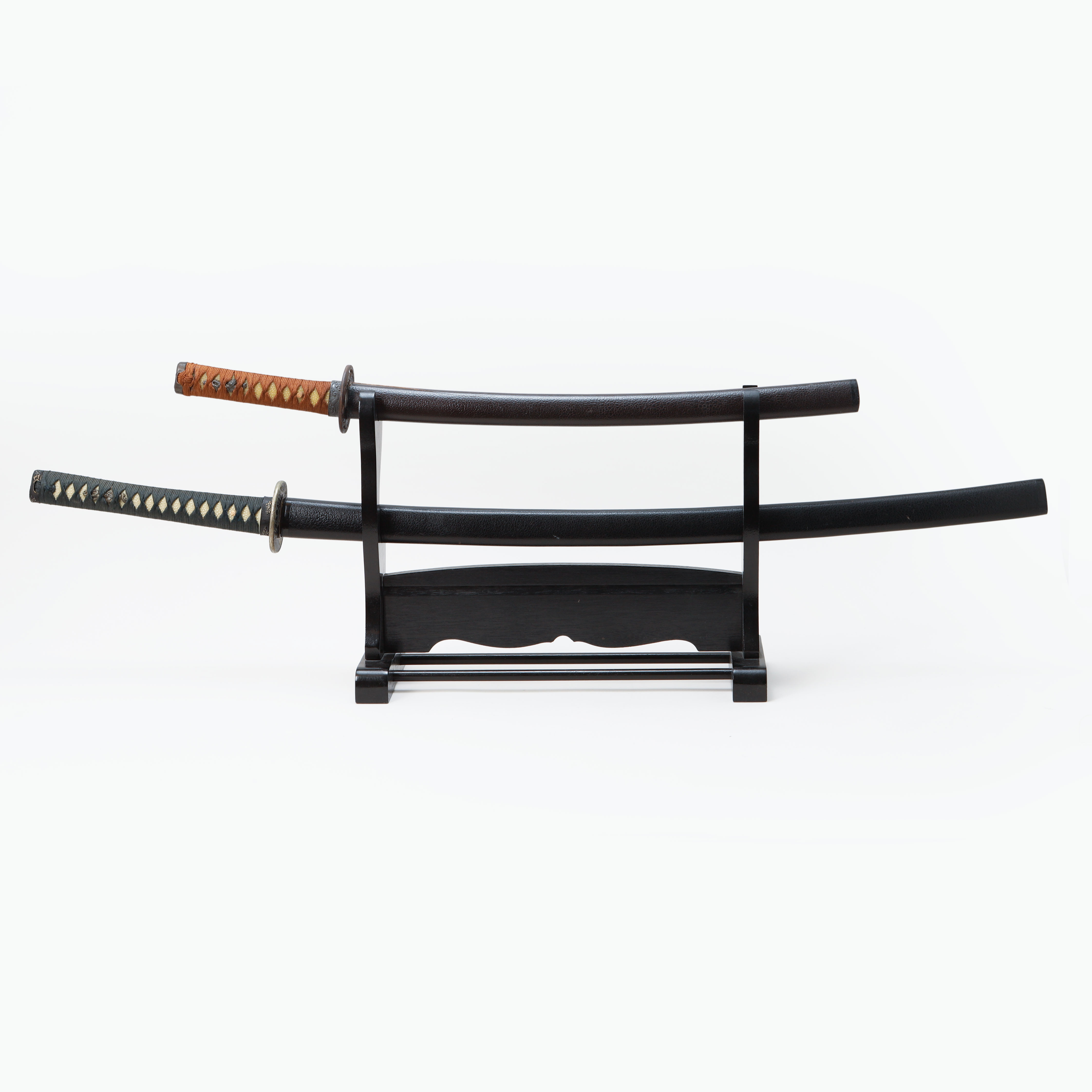 PRYDNADSSVÄRD, 2 st på ställning, Katana.