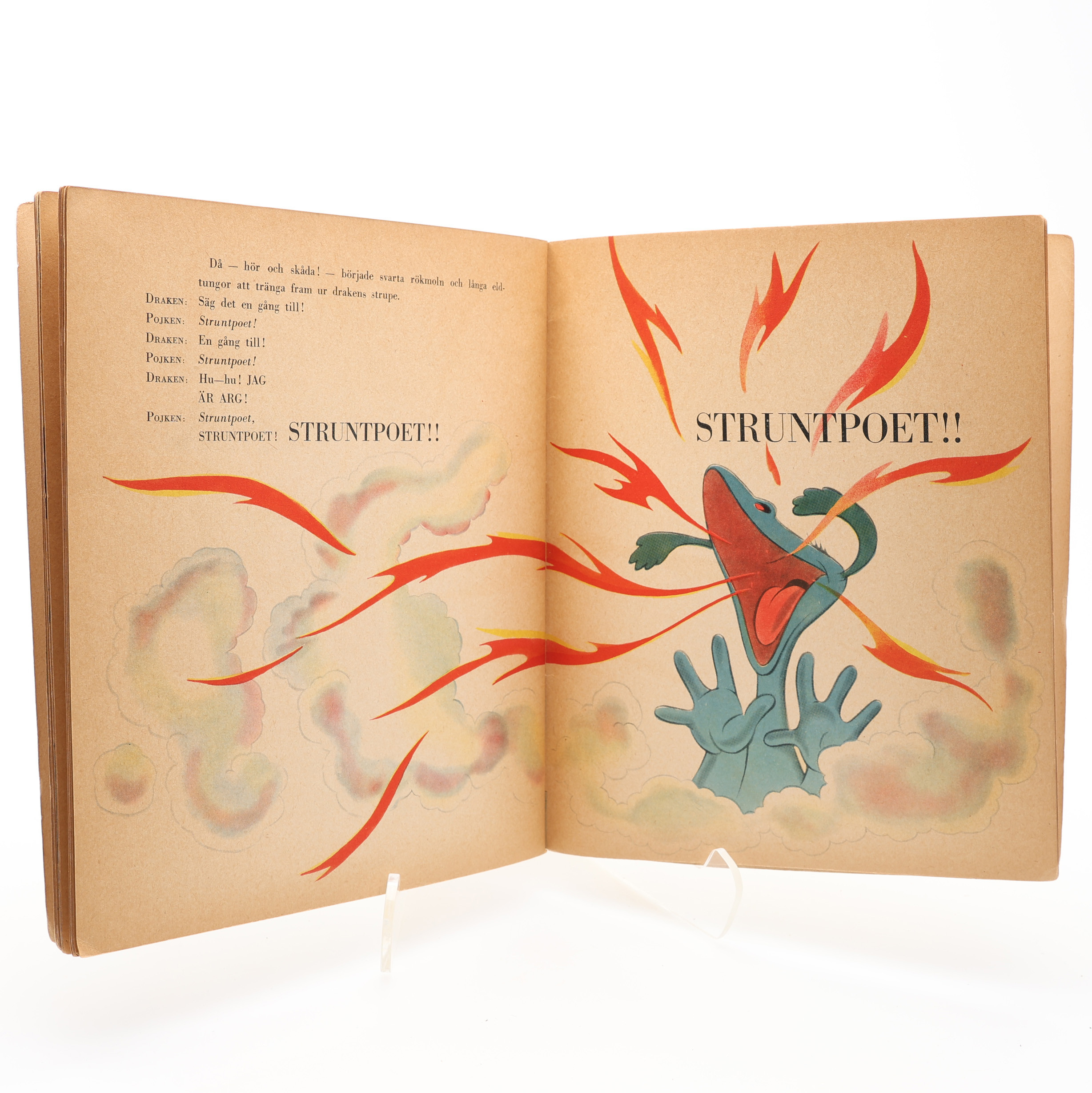 WALT DISNEYS DEN FREDLIGA DRAKEN I FÖRSTA SVENSKA UPPLAGAN 1943.