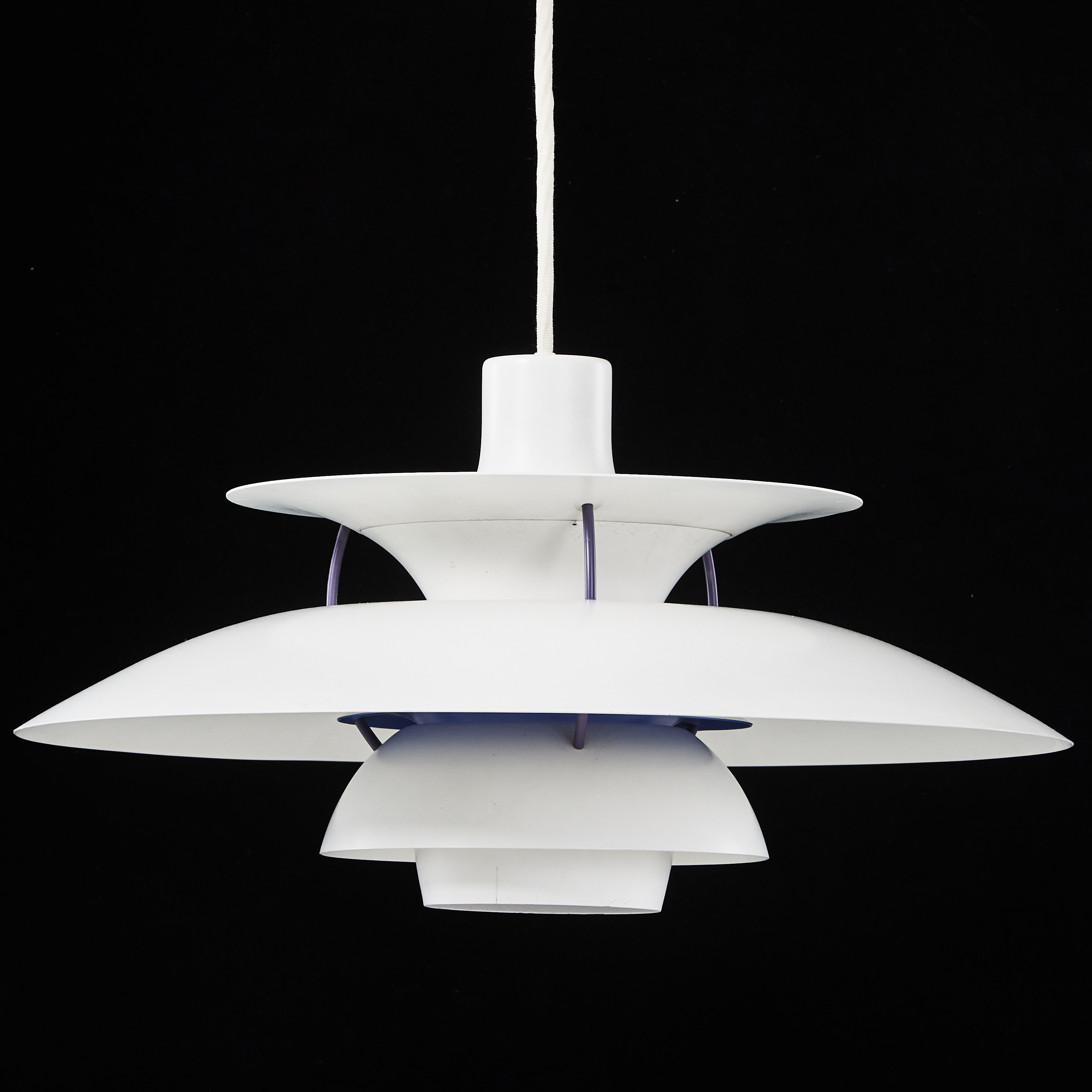 POUL HENNINGSEN. PH-5, taklampa, Louis Poulsen, Danmark.