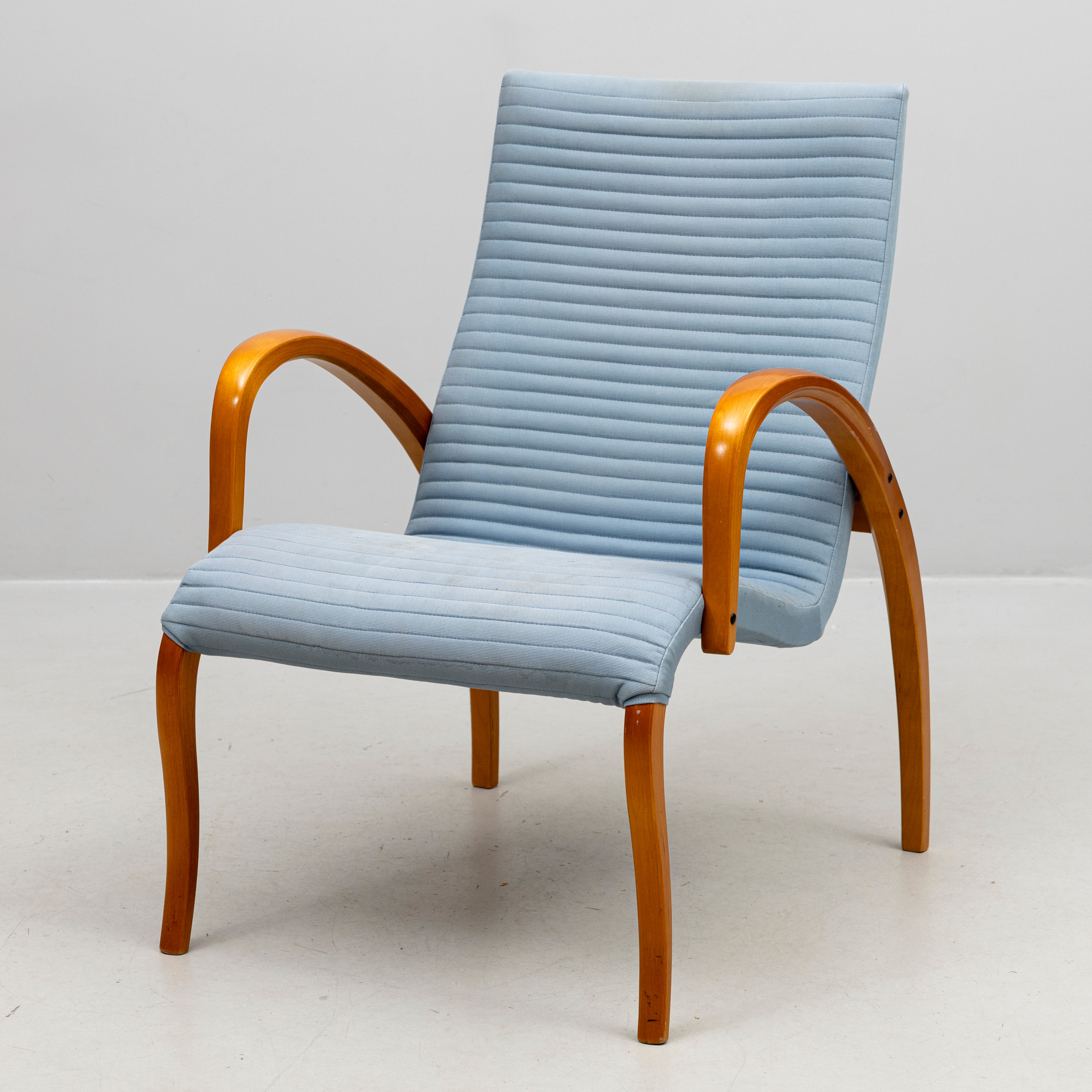 KARMFÅTÖLJ, "Harlekiini", Asko, Finland.