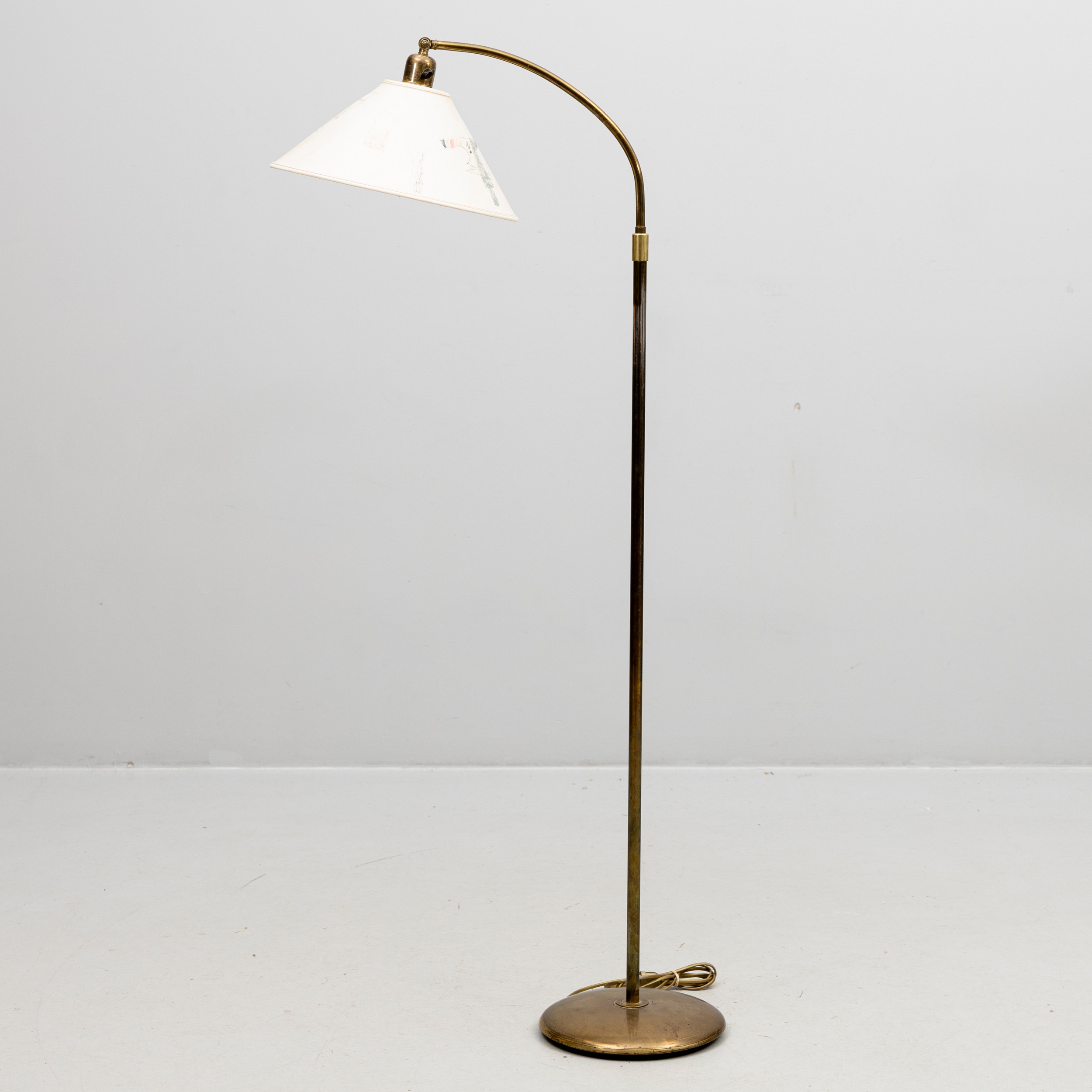 GOLVLAMPA, märkt 30085, 1900-talets första hälft.