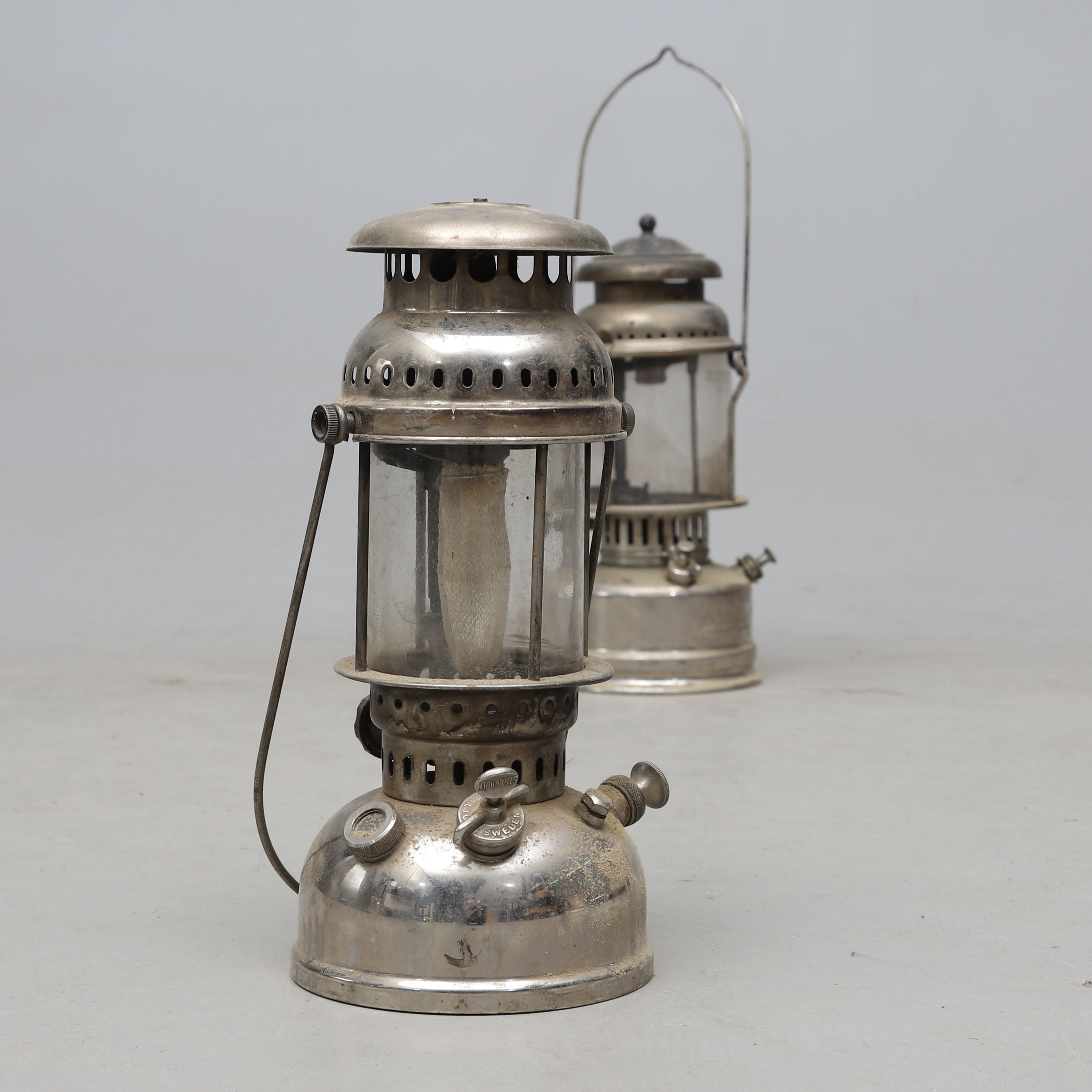 STORMLYKTOR. 2 st, Radius No 119 samt Optimus 200.