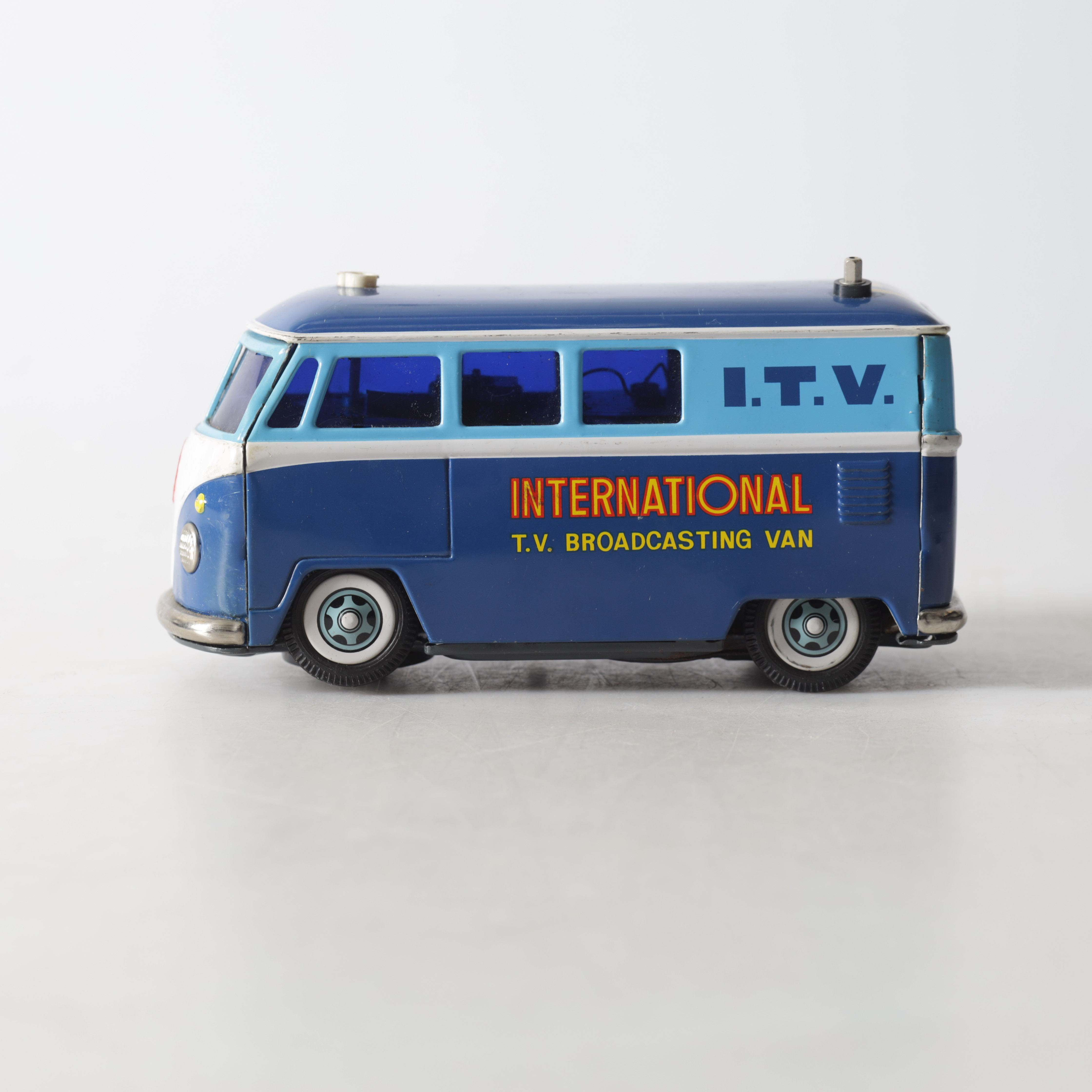 LEKSAK, plåt & plast, Gakken toy, Japan, 1900-tal.