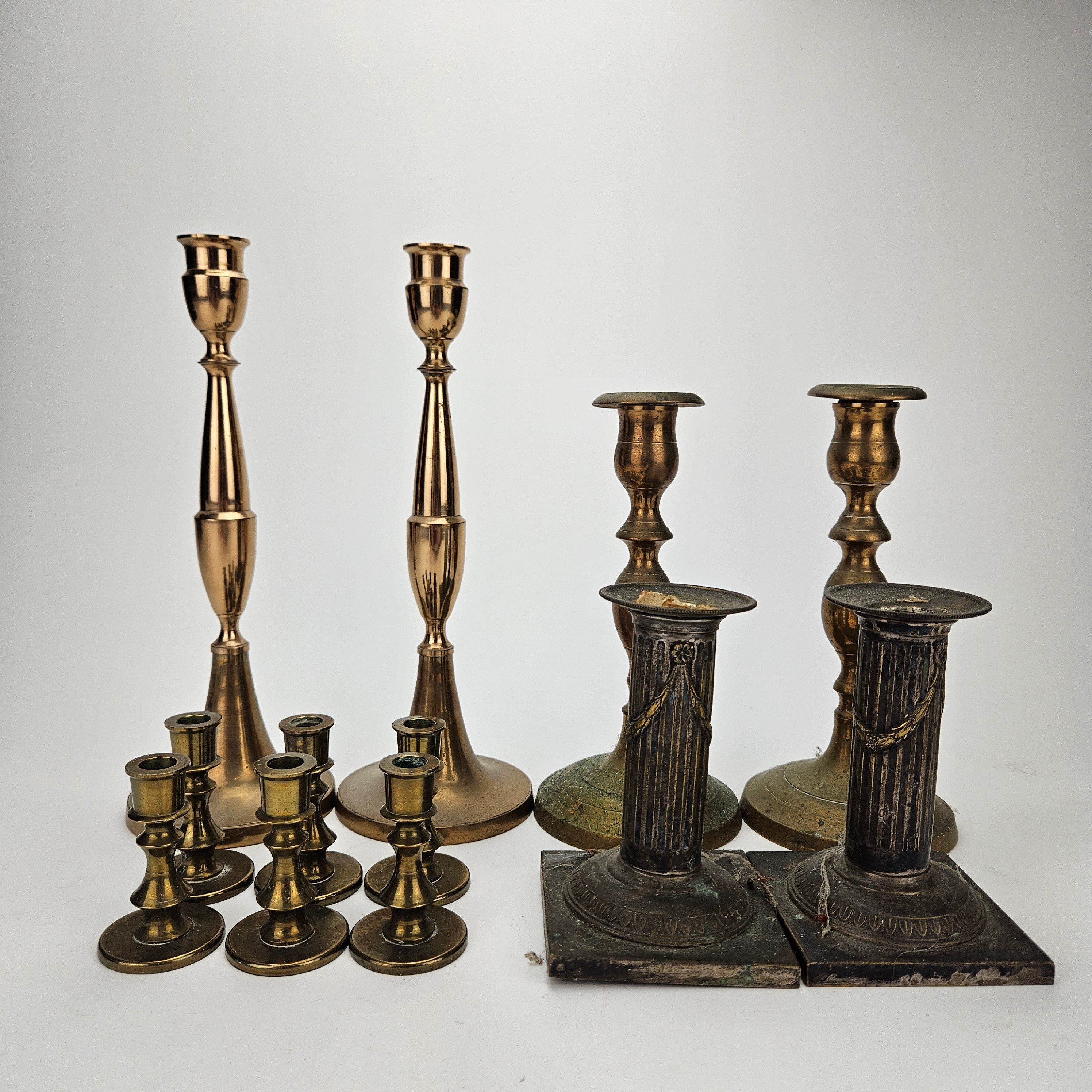 LJUSSTAKAR, 6 par, bland annat mässing, 1800-1900-tal.