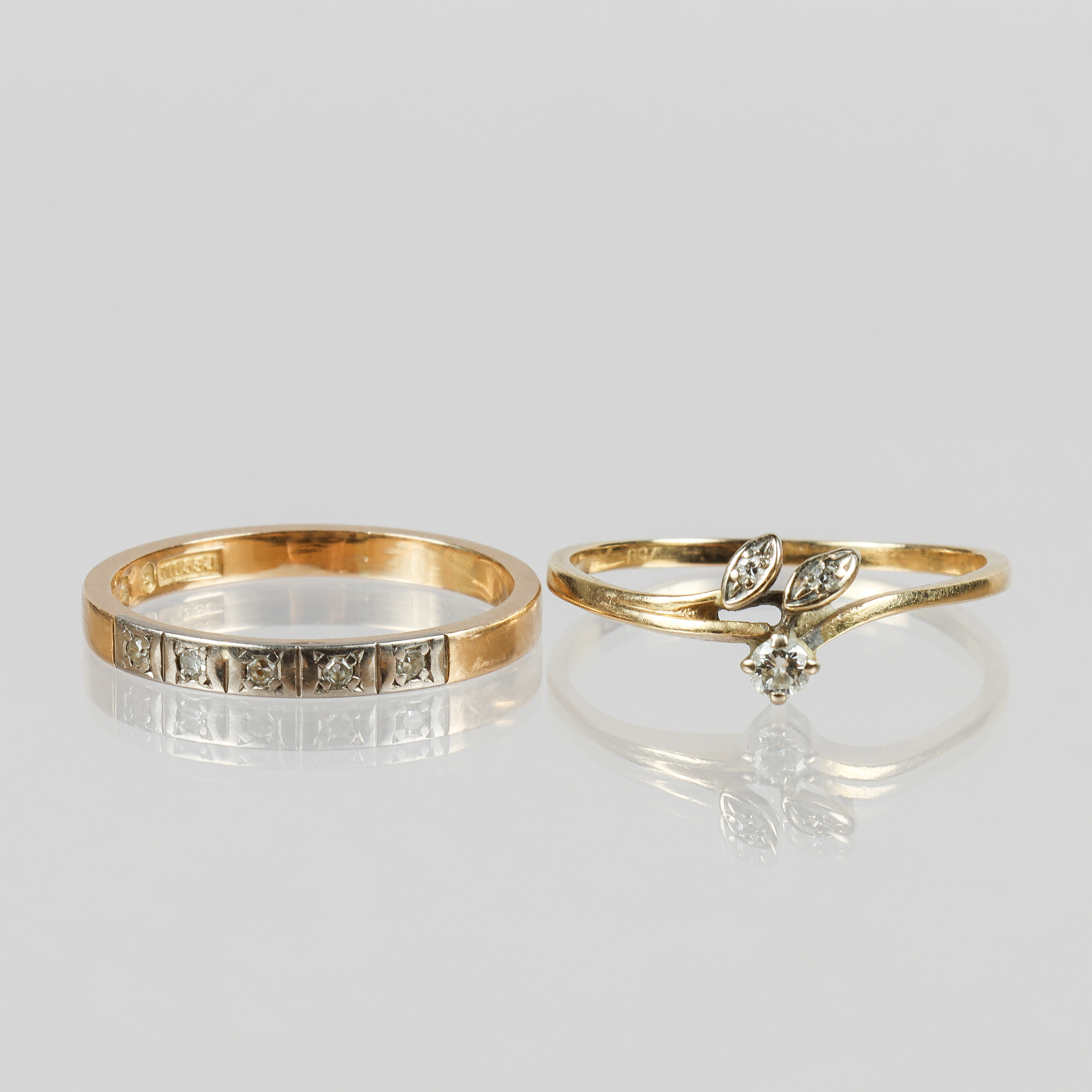 RINGAR 2 stycken, 18k guld med briljanter.