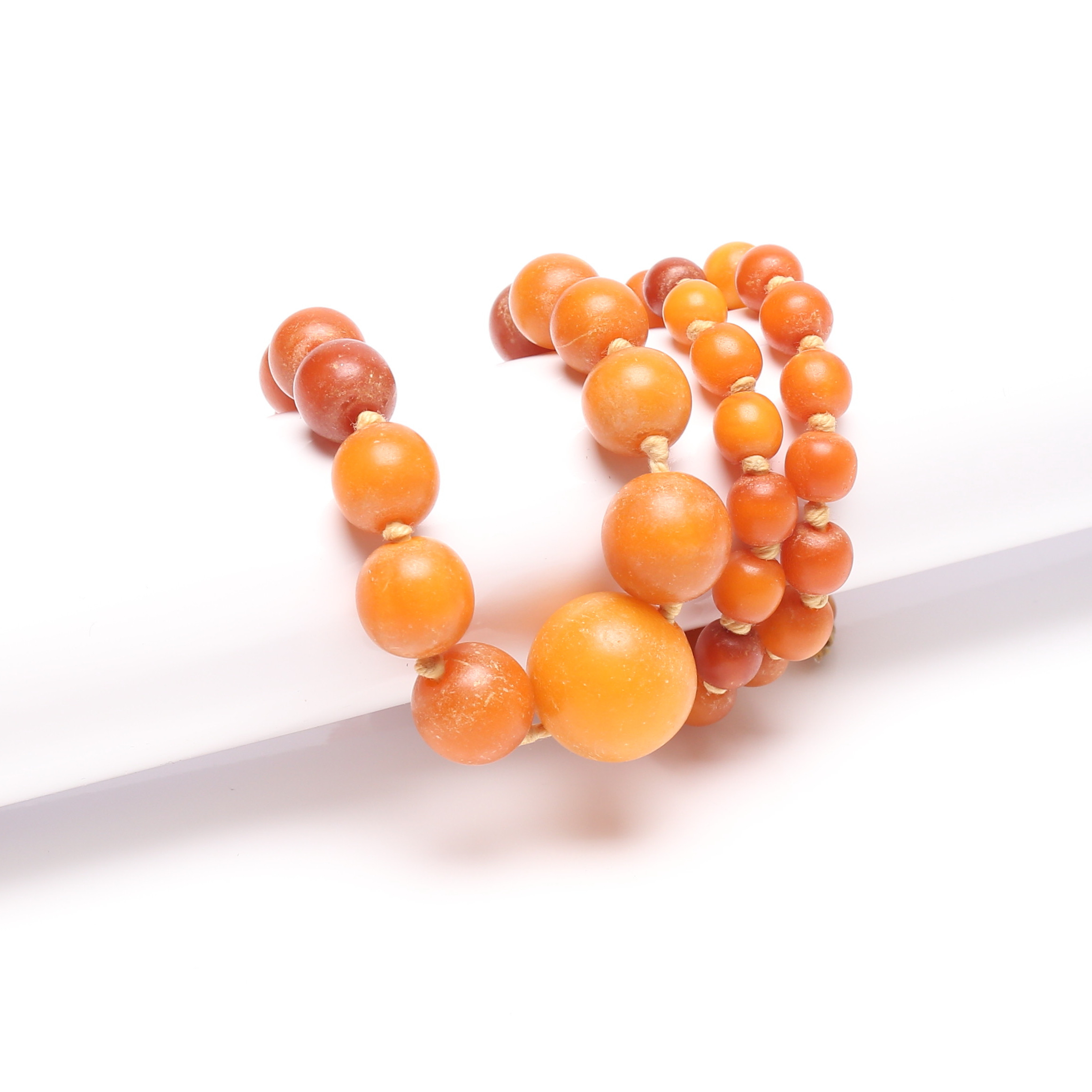 COLLIER, troligen bärnsten, 1900-talets första hälft.