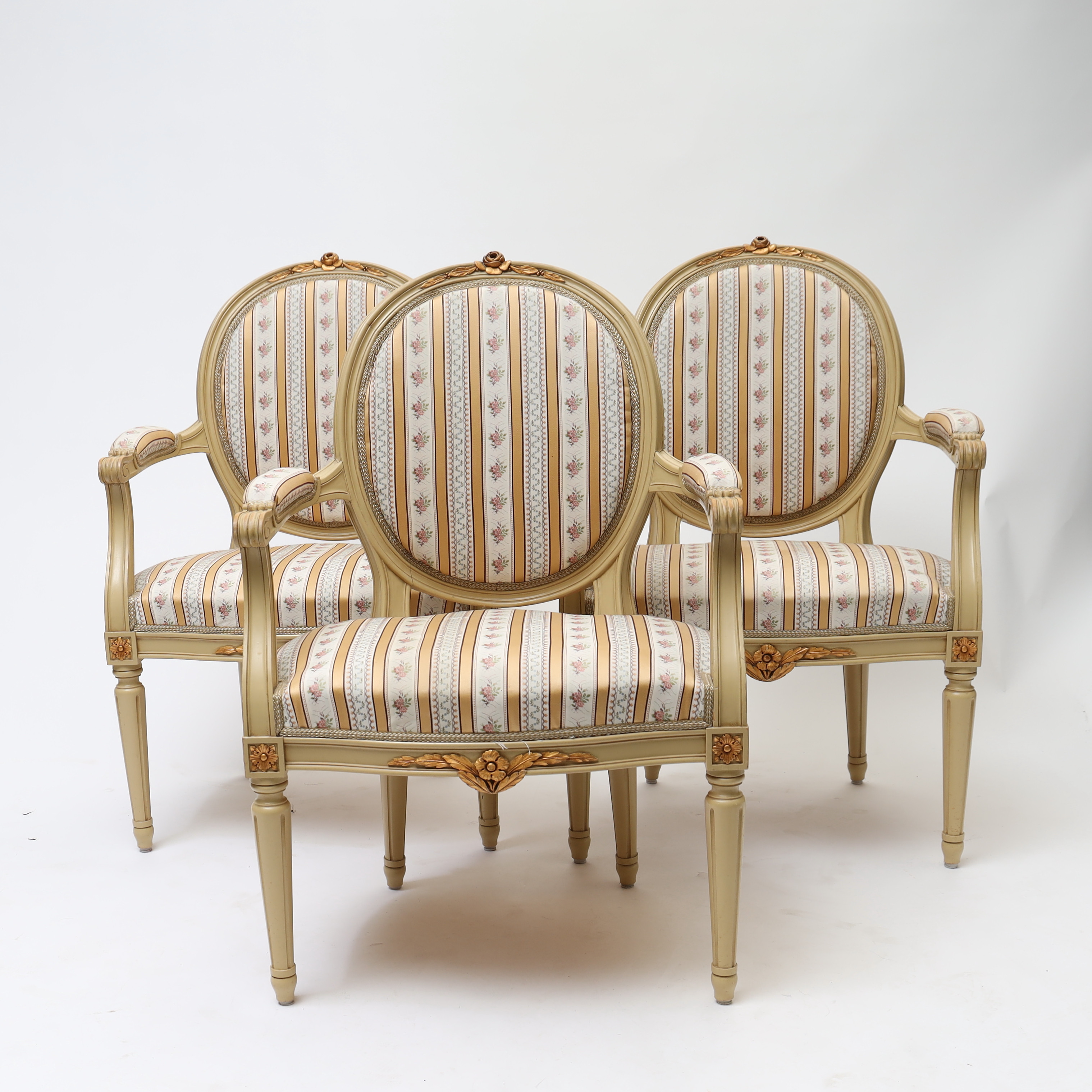 KARMSTOLAR, 3st, gustaviansk stil 1900-tal.