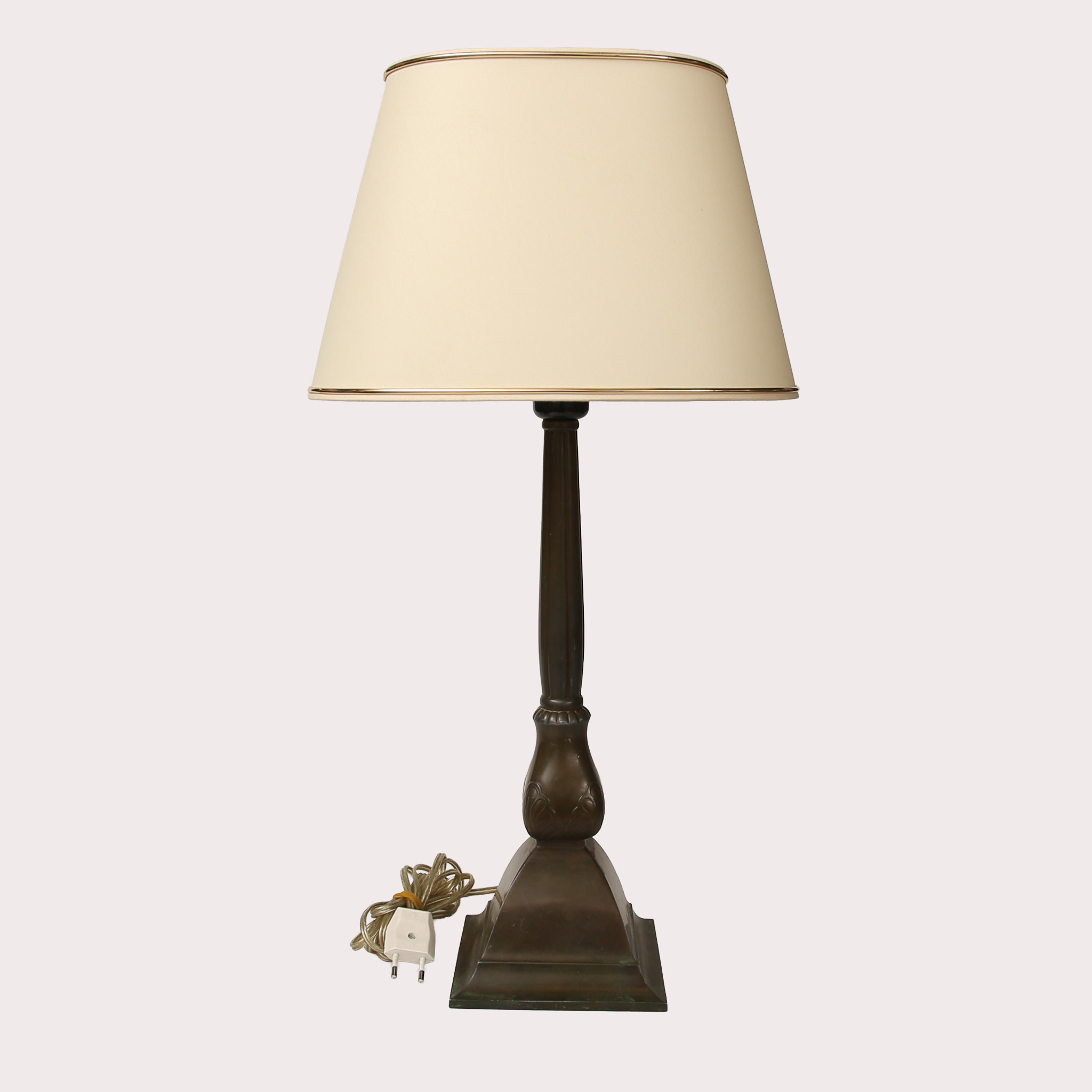 JUST ANDERSEN. Bordslampa, Art Deco discometall, modell nr D57, 1920- tal.