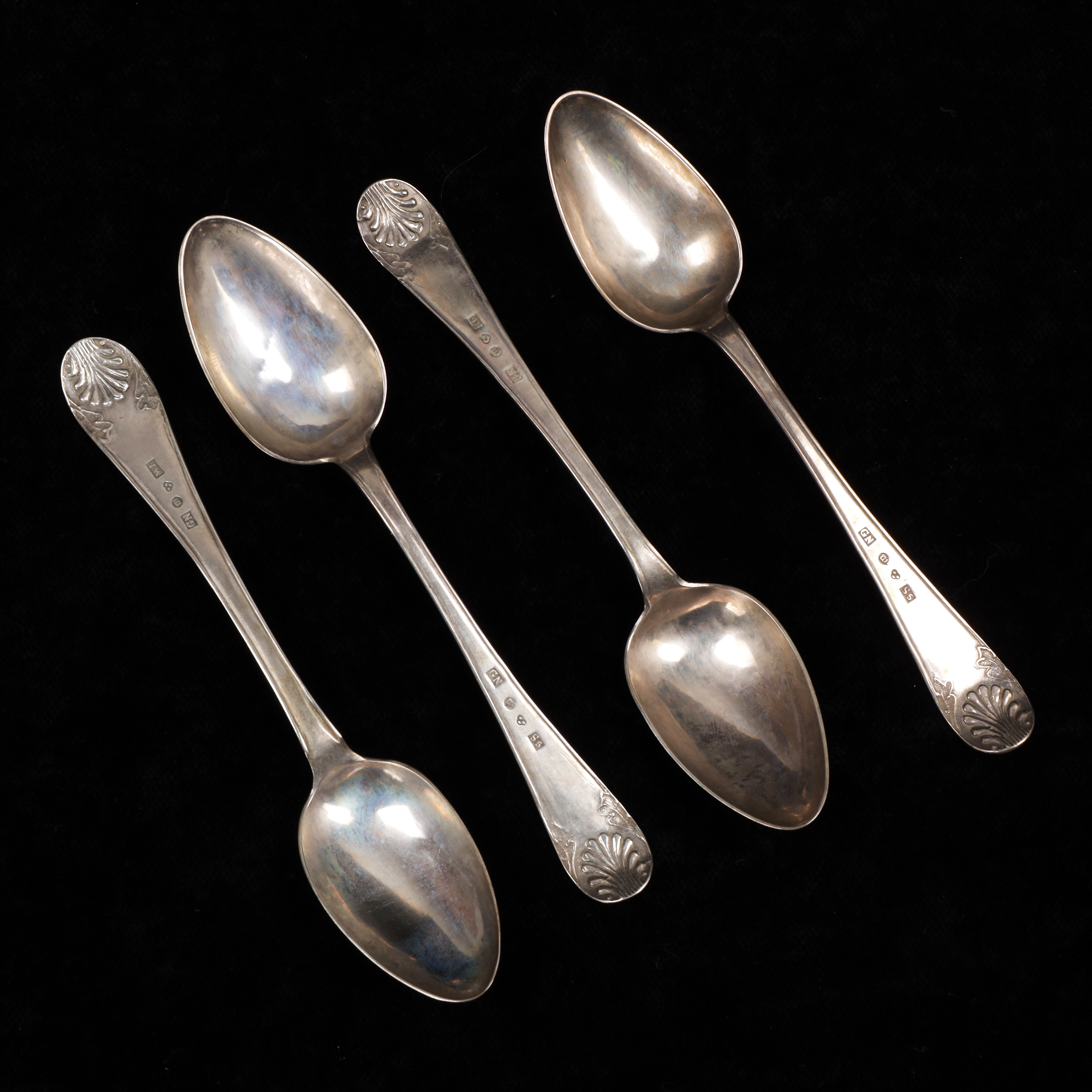 KAFFESKEDAR, 4 st, "Snäck", Gustaf Nordström, Växjö 1872 samt 1875, vikt 36 gram.